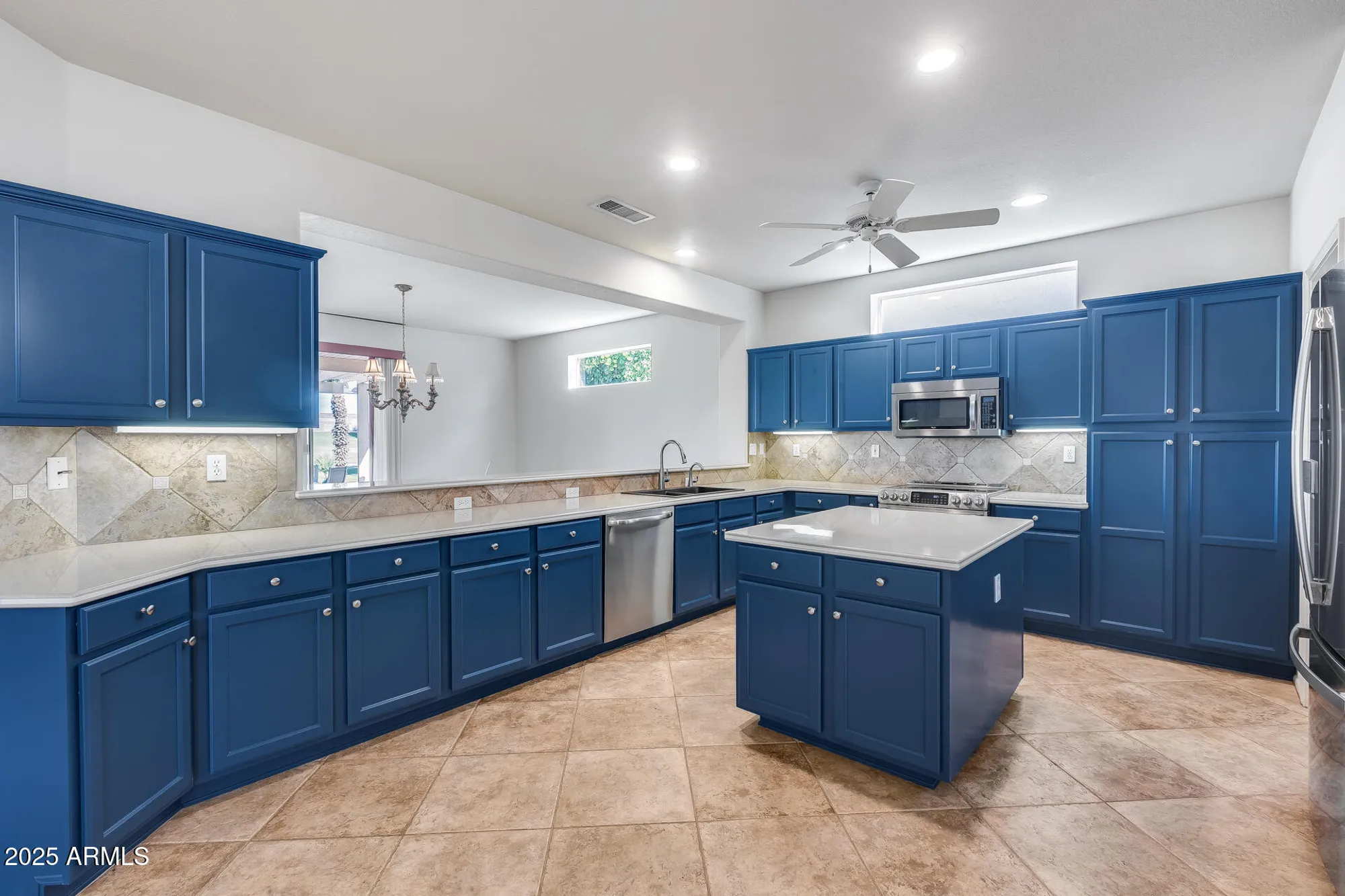 Property Slideshow image 33 of 56 | 15208 w las brizas ln, Sun City West, AZ, 85375