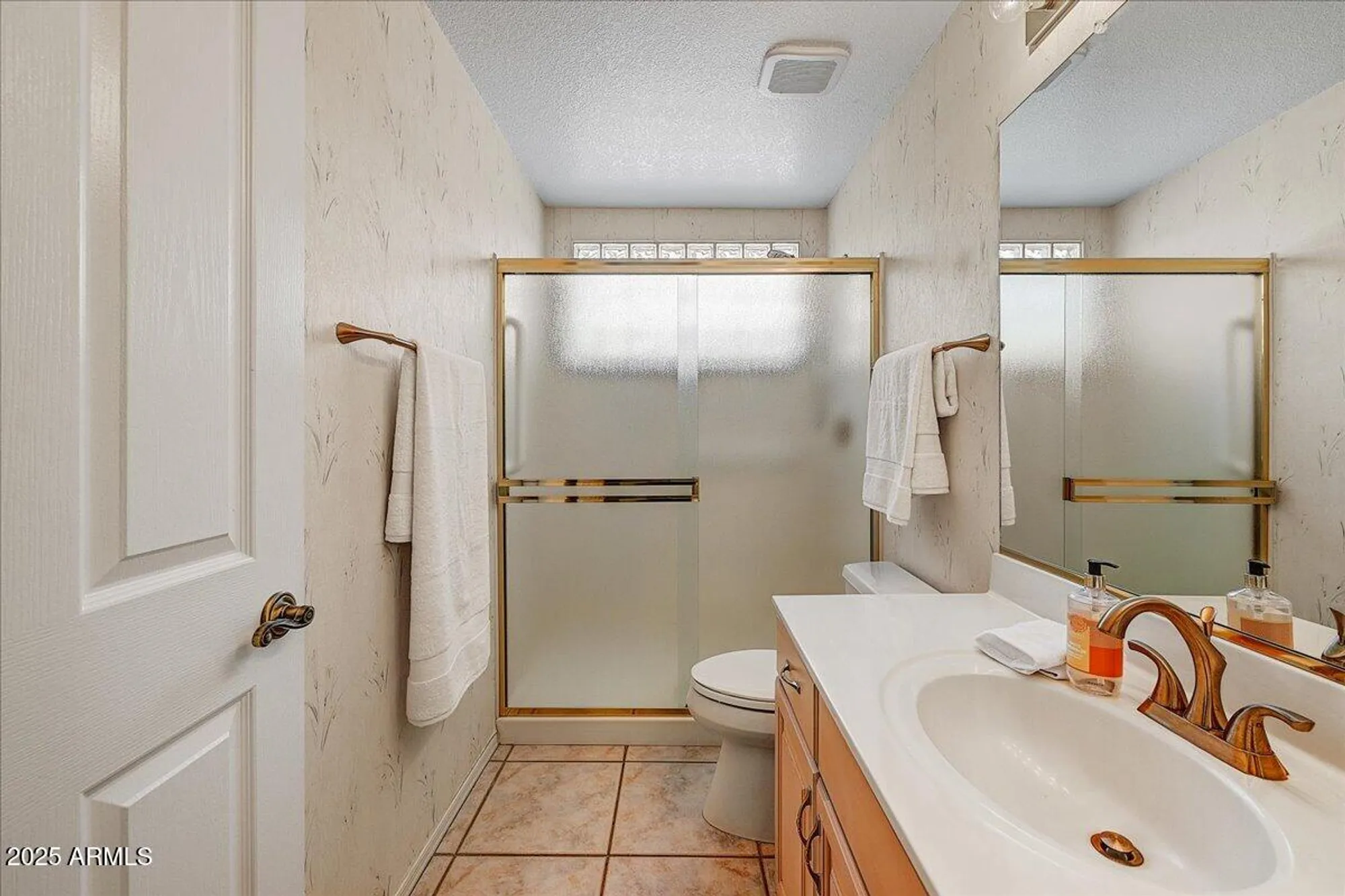 Property Slideshow image 25 of 42 | 8502 w topeka dr, Peoria, AZ, 85382