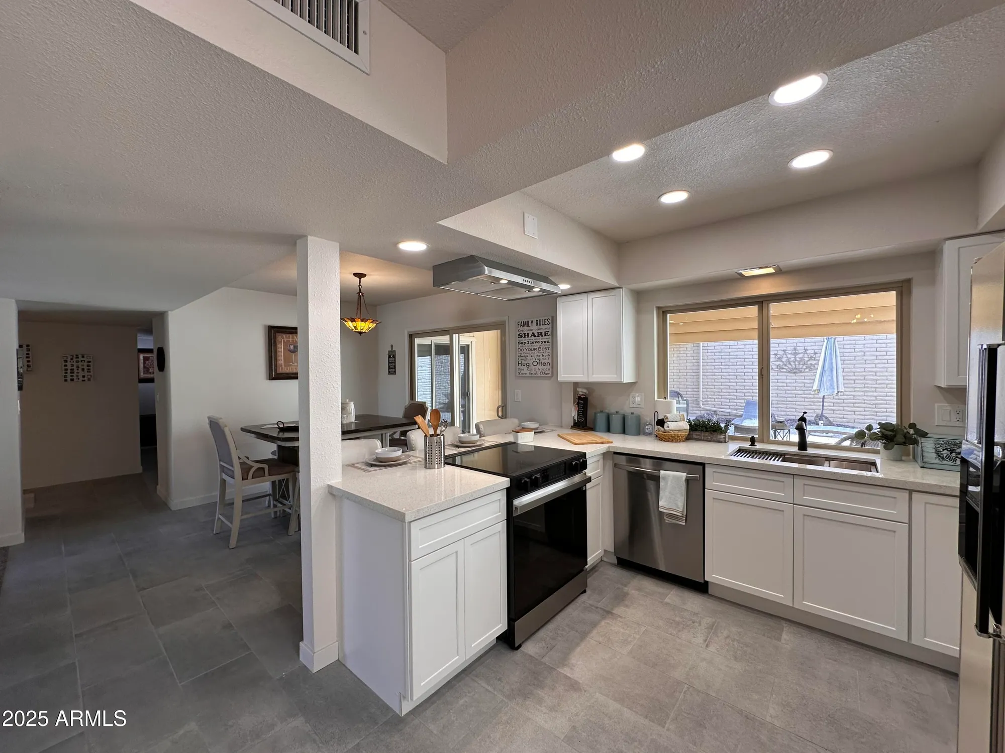 Property Slideshow image 12 of 27 | 13636 n del webb blvd, Sun City, AZ, 85351