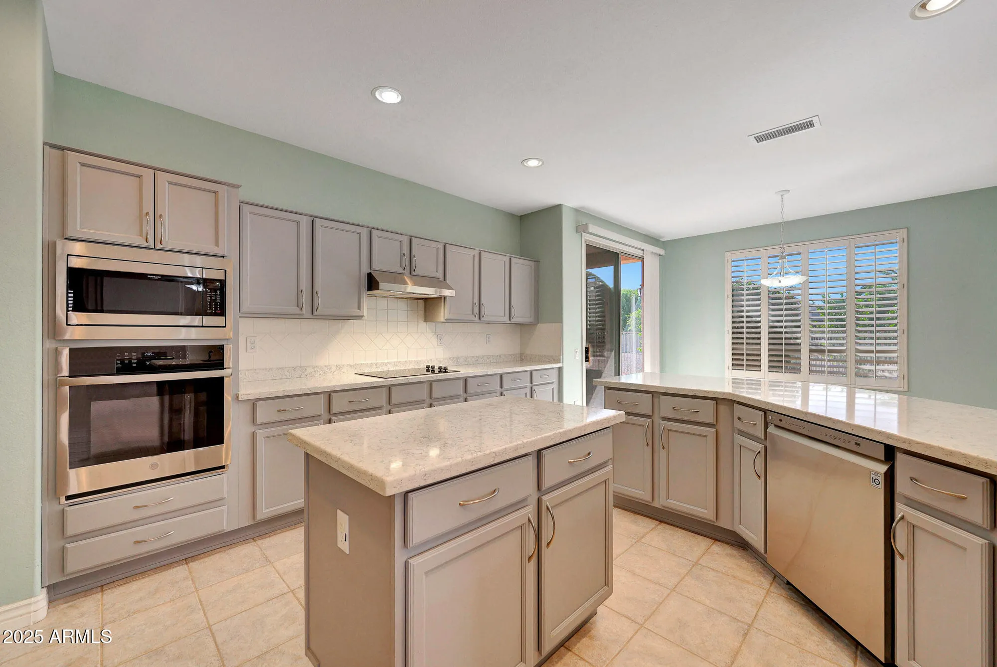 Property Slideshow image 25 of 53 | 19970 n window rock dr, Surprise, AZ, 85374