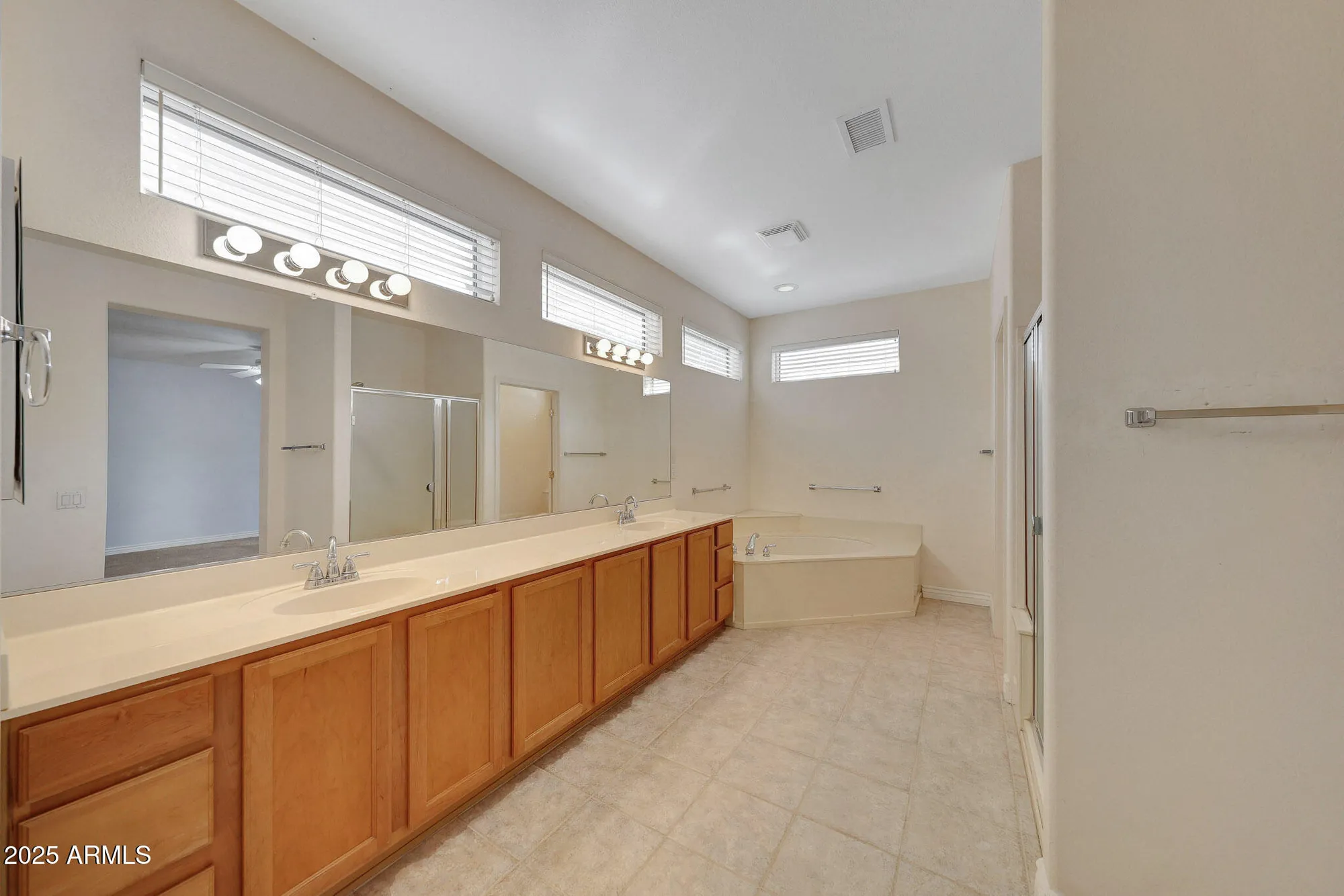 Property Slideshow image 33 of 53 | 19970 n window rock dr, Surprise, AZ, 85374