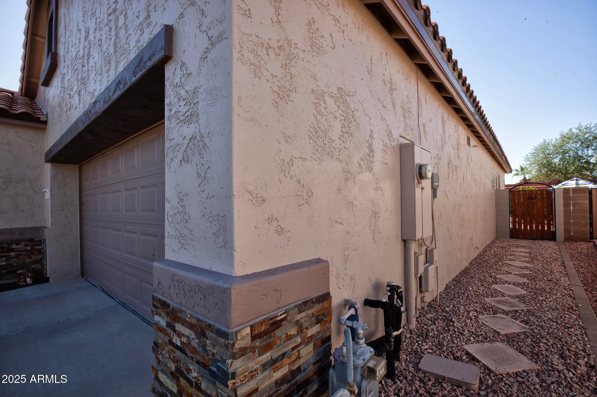 Property Slideshow image 7 of 60 | 17738 n phoenician dr, Surprise, AZ, 85374