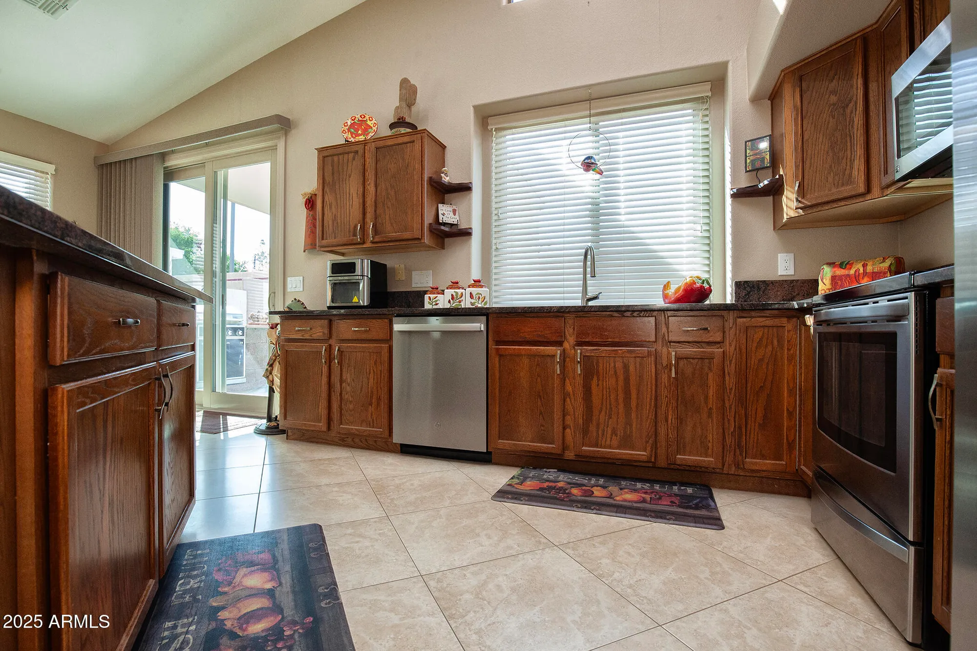 Property Slideshow image 25 of 60 | 17738 n phoenician dr, Surprise, AZ, 85374