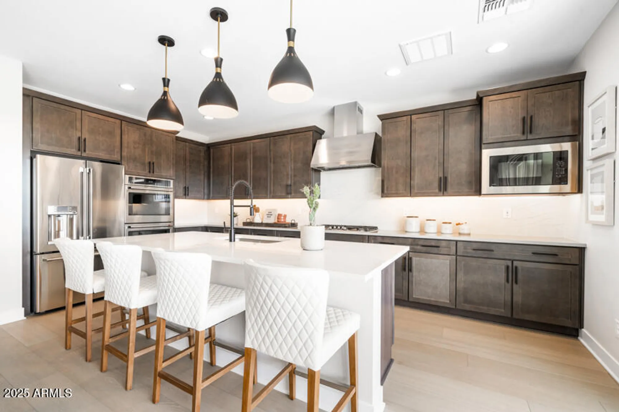 Property Slideshow image 16 of 41 | 39658 n trajen pl, Queen Creek, AZ, 85140