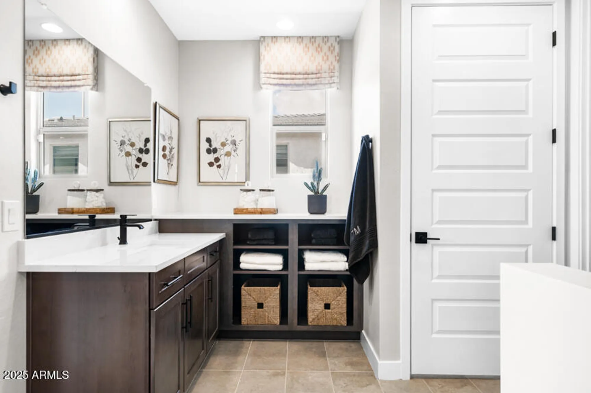 Property Slideshow image 22 of 41 | 39658 n trajen pl, Queen Creek, AZ, 85140