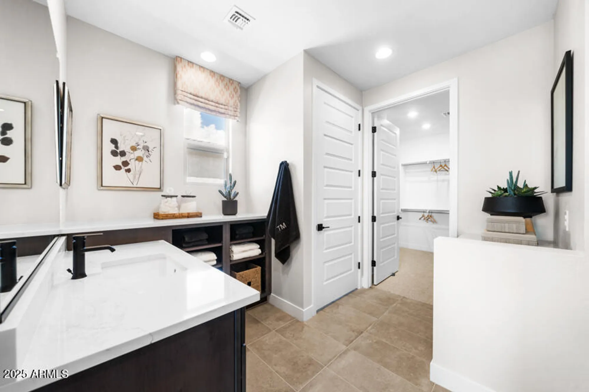 Property Slideshow image 20 of 41 | 39658 n trajen pl, Queen Creek, AZ, 85140