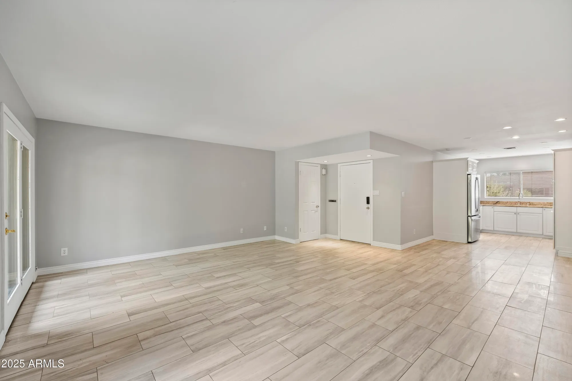 Property Slideshow image 9 of 21 | 7662 e hazelwood st, Scottsdale, AZ, 85251