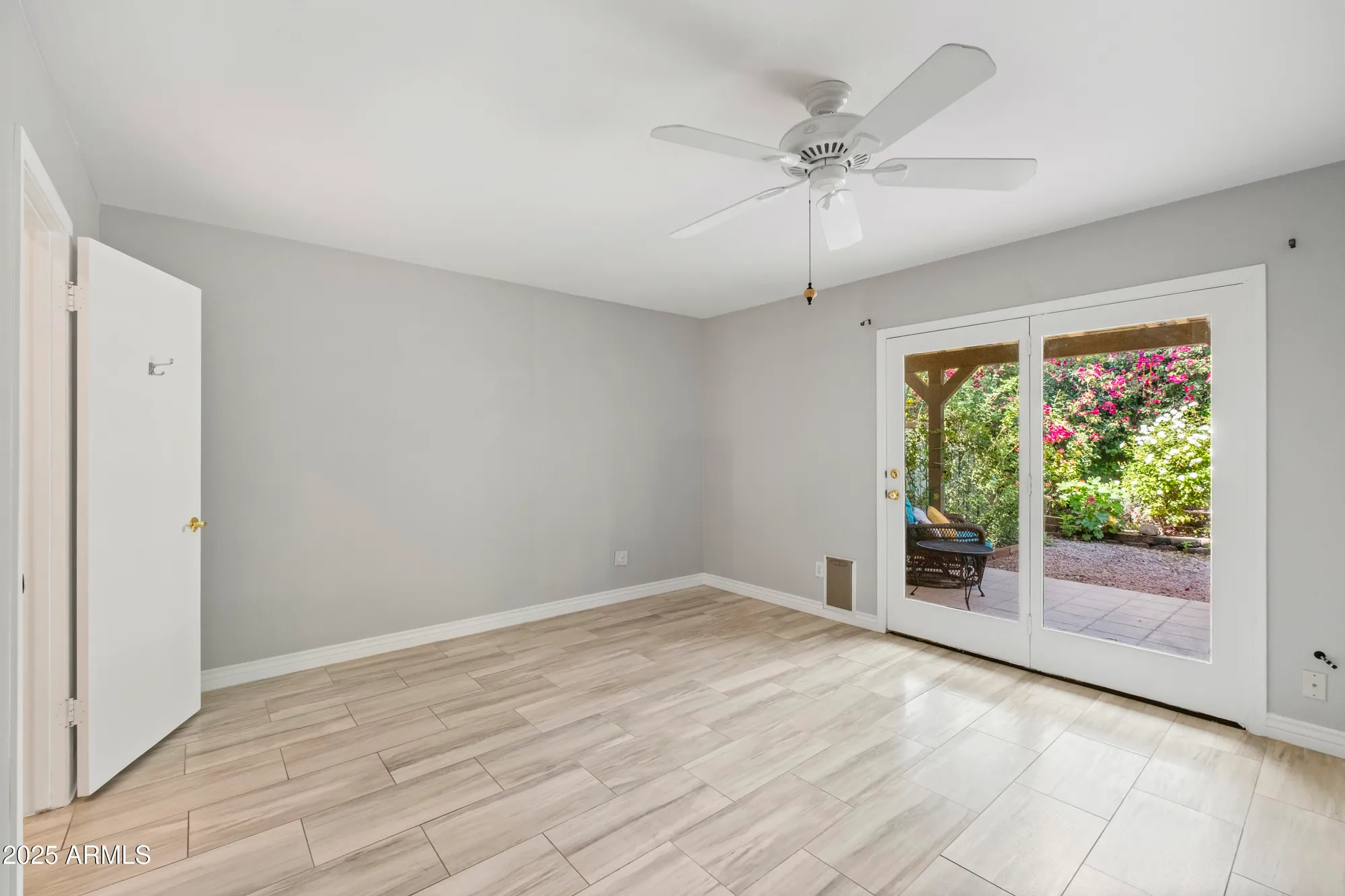 Property Slideshow image 10 of 21 | 7662 e hazelwood st, Scottsdale, AZ, 85251