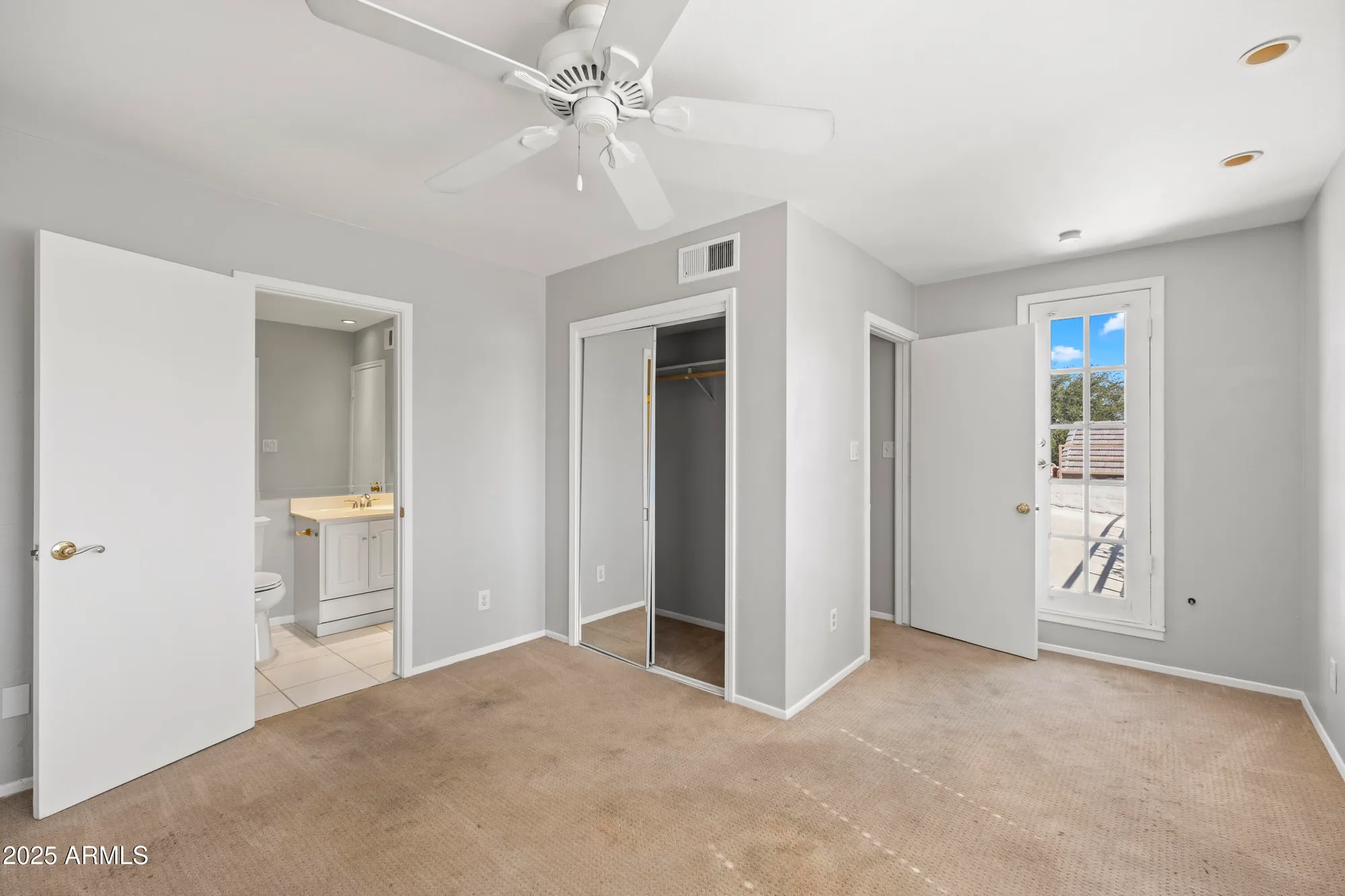 Property Slideshow image 15 of 21 | 7662 e hazelwood st, Scottsdale, AZ, 85251