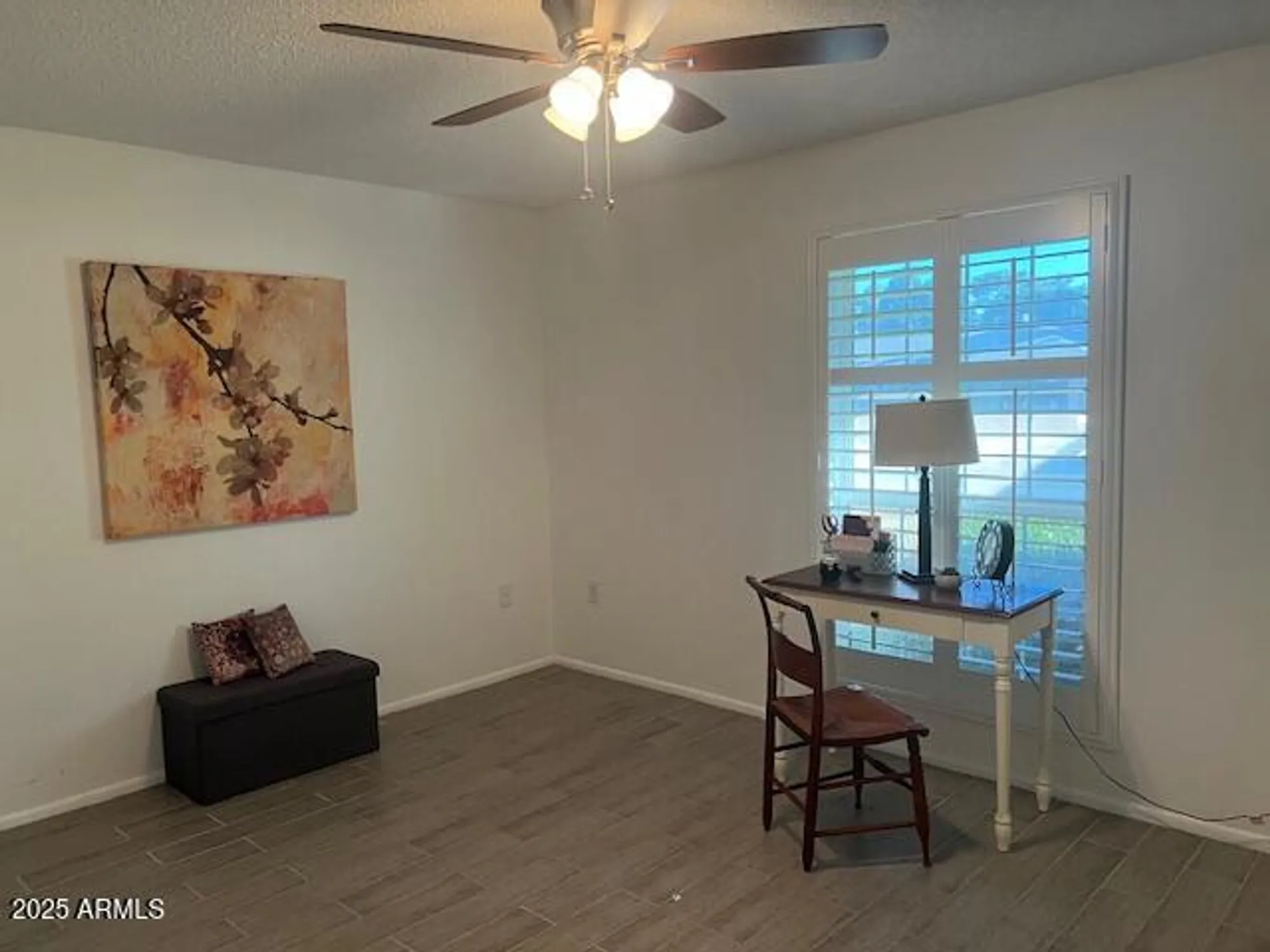 Property Slideshow image 9 of 17 | 10758 w cinnebar ave, Sun City, AZ, 85351