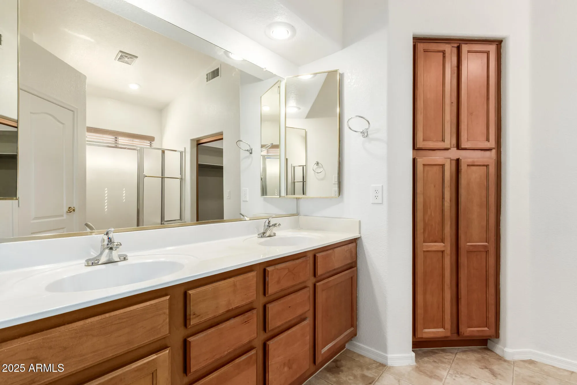 Property Slideshow image 16 of 37 | 18562 n alamo dr, Surprise, AZ, 85374