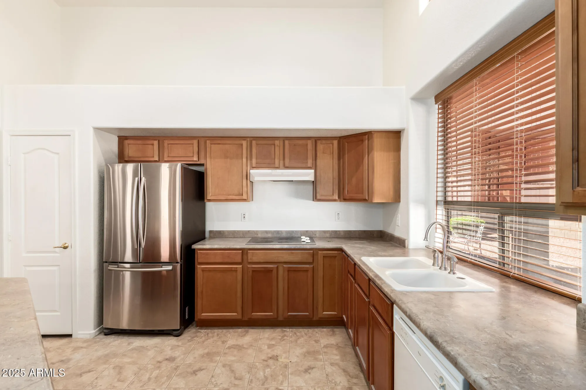 Property Slideshow image 11 of 37 | 18562 n alamo dr, Surprise, AZ, 85374