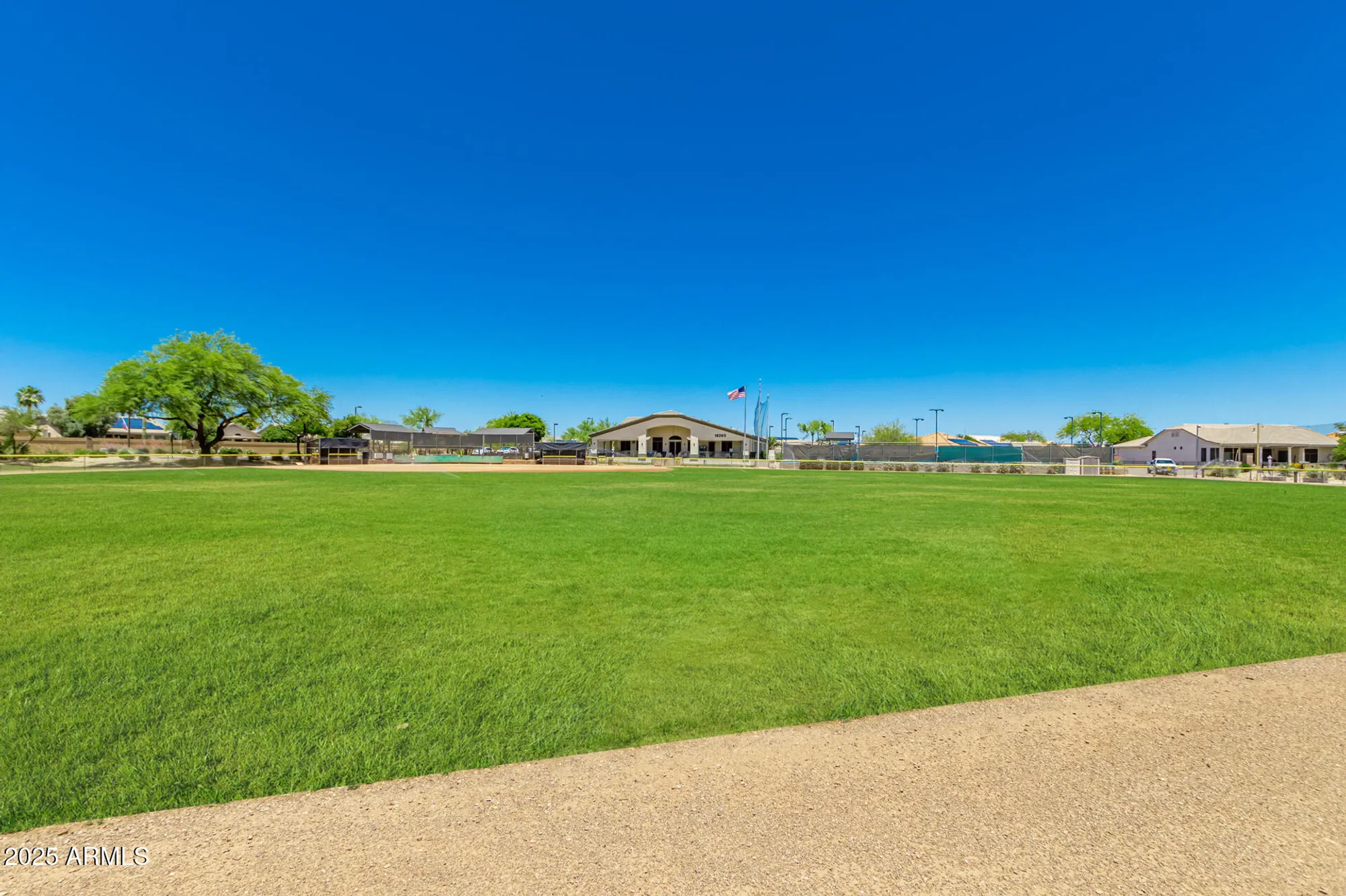 Property Slideshow image 33 of 37 | 18562 n alamo dr, Surprise, AZ, 85374