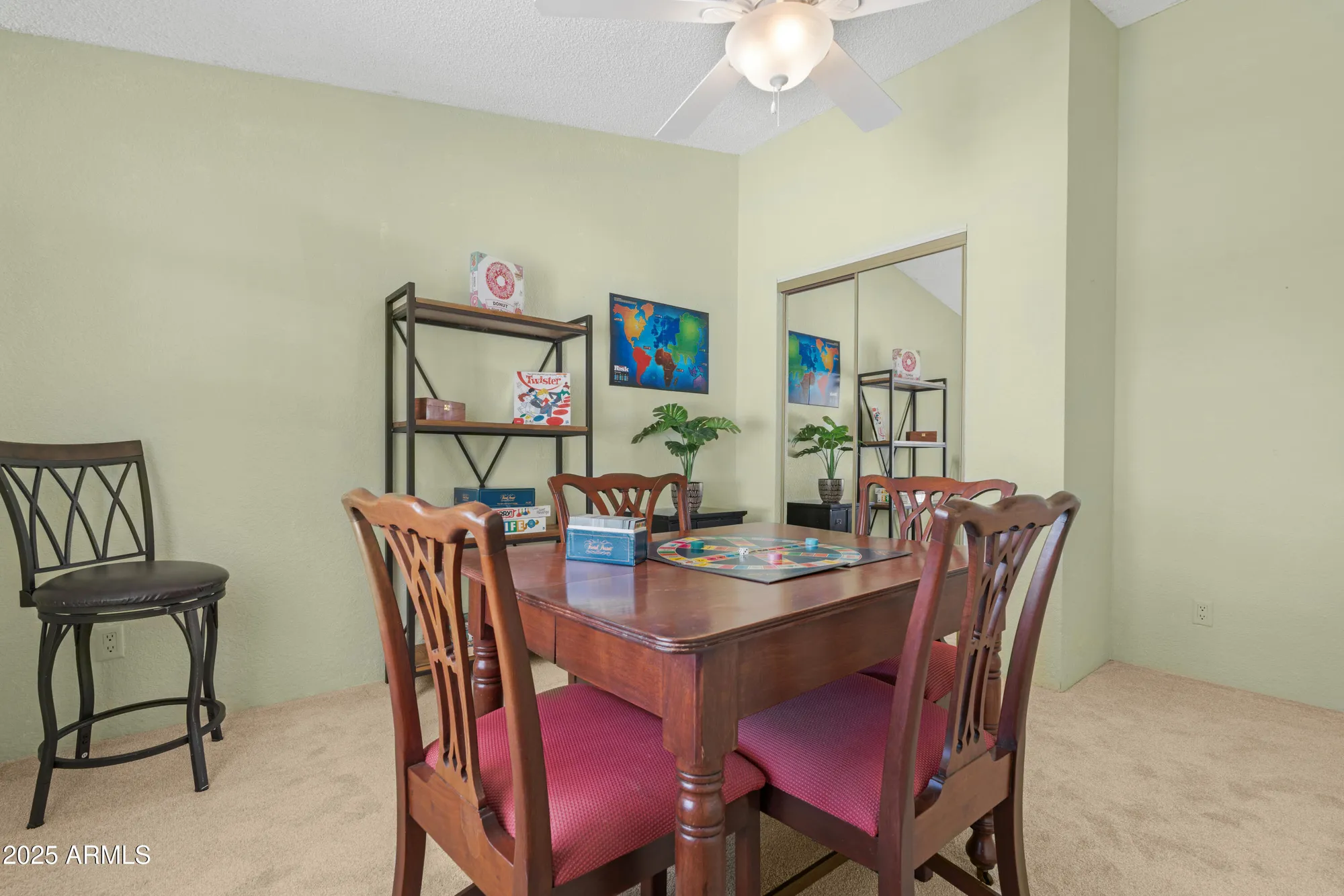 Property Slideshow image 28 of 46 | 9247 e lakeside dr, Sun Lakes, AZ, 85248