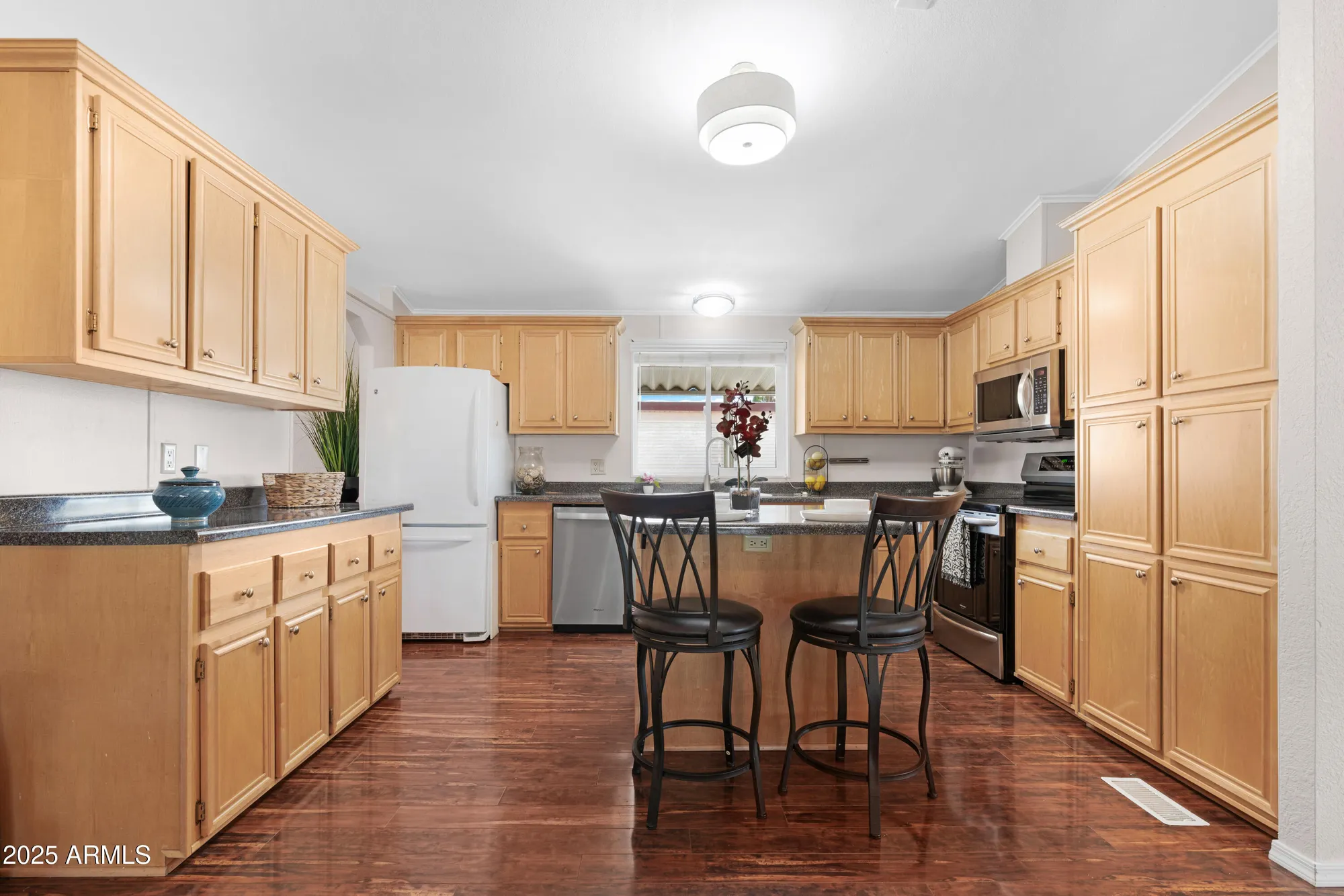 Property Slideshow image 12 of 46 | 9247 e lakeside dr, Sun Lakes, AZ, 85248