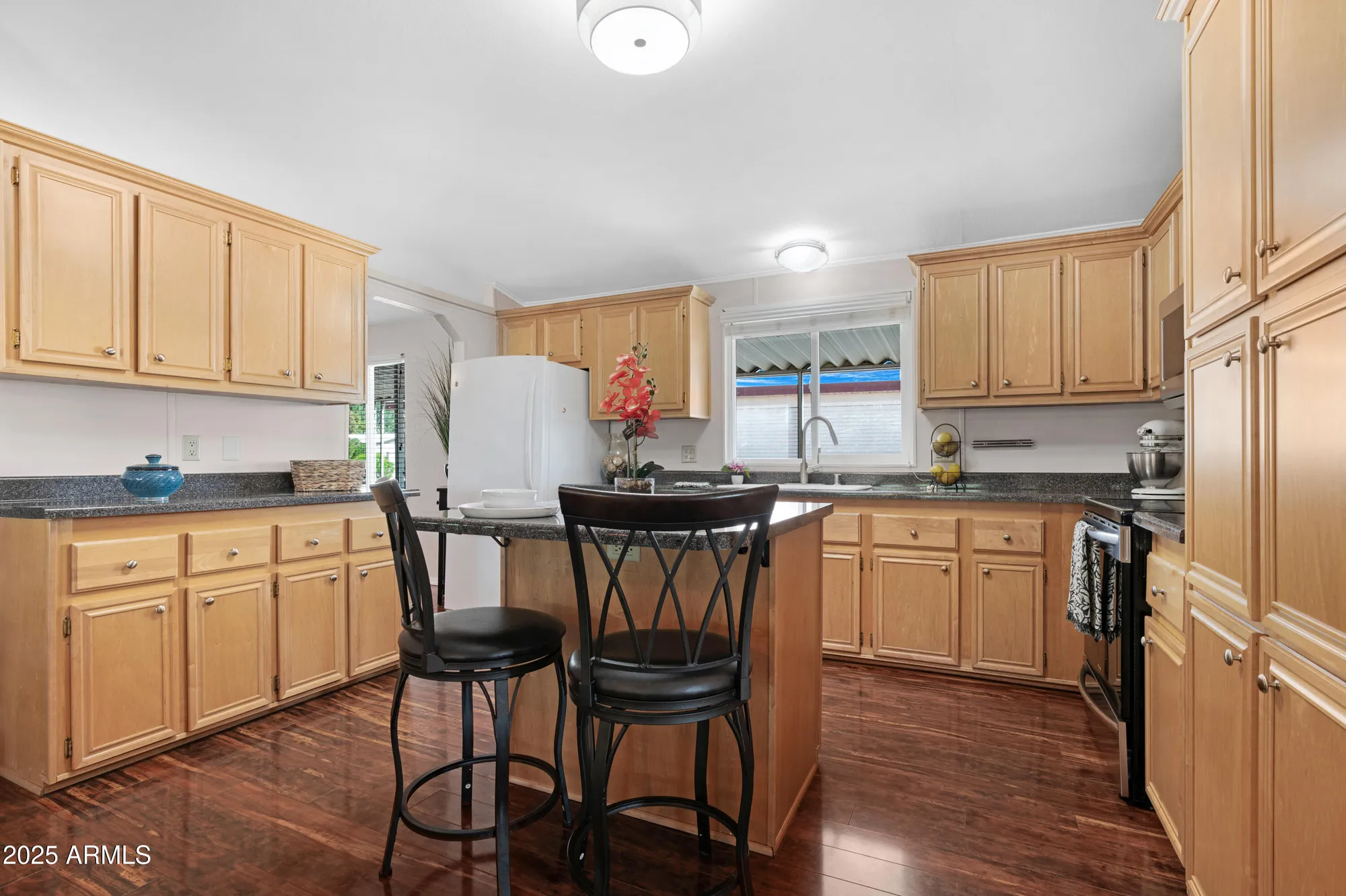 Property Slideshow image 13 of 46 | 9247 e lakeside dr, Sun Lakes, AZ, 85248