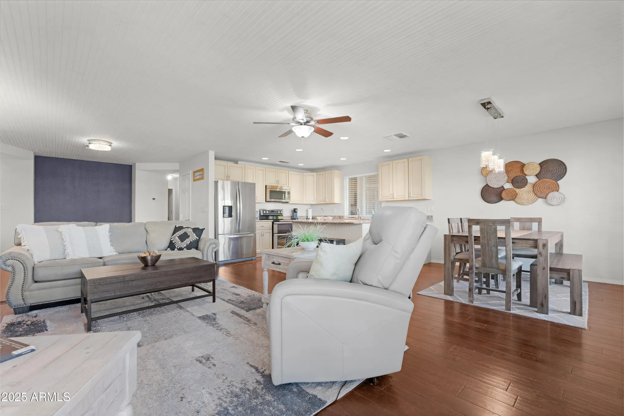 Property Slideshow image 8 of 55 | 9102 e lakeview dr, Sun Lakes, AZ, 85248