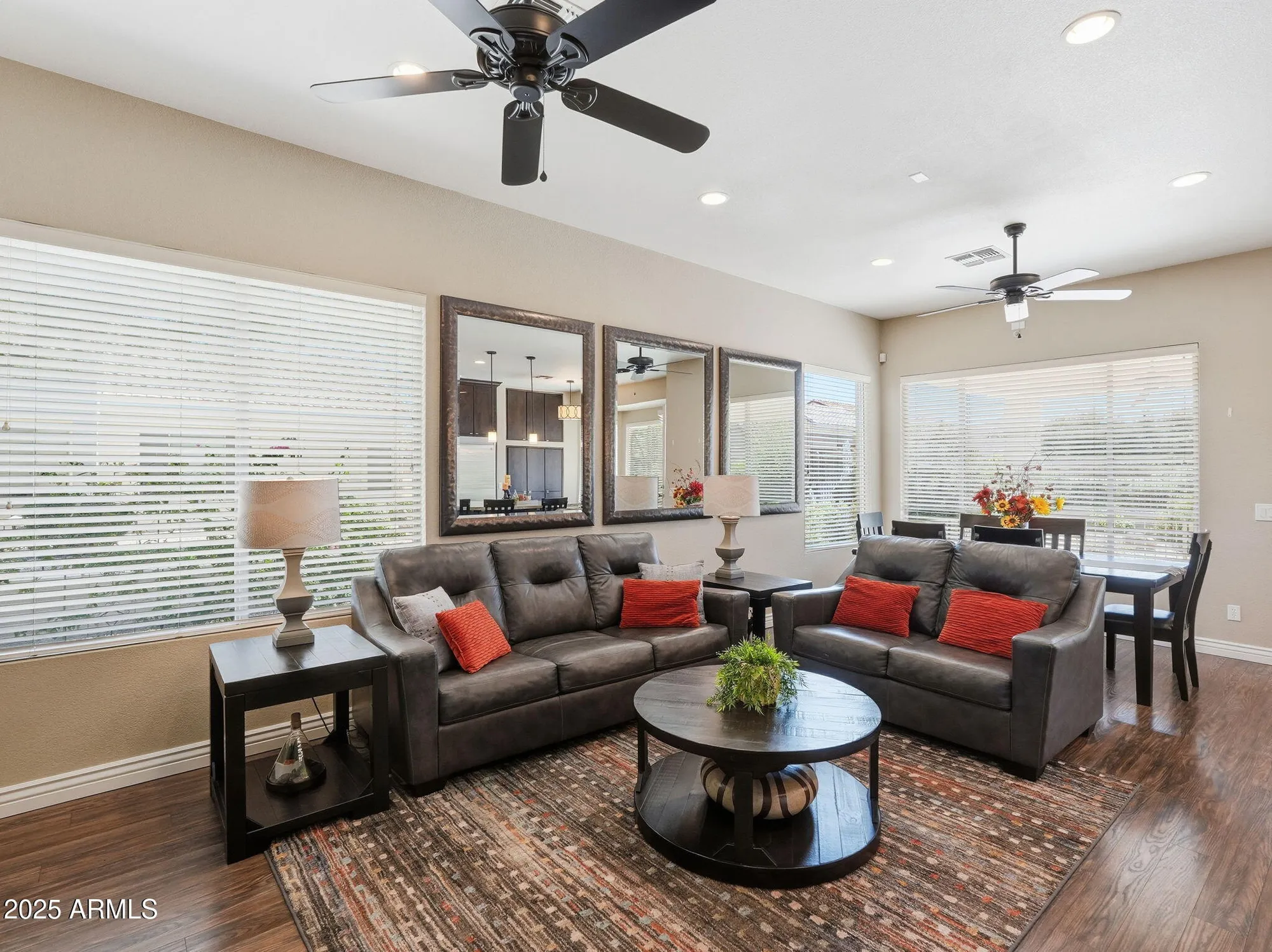Property Slideshow image 5 of 33 | 4745 e nightingale ln, Gilbert, AZ, 85298