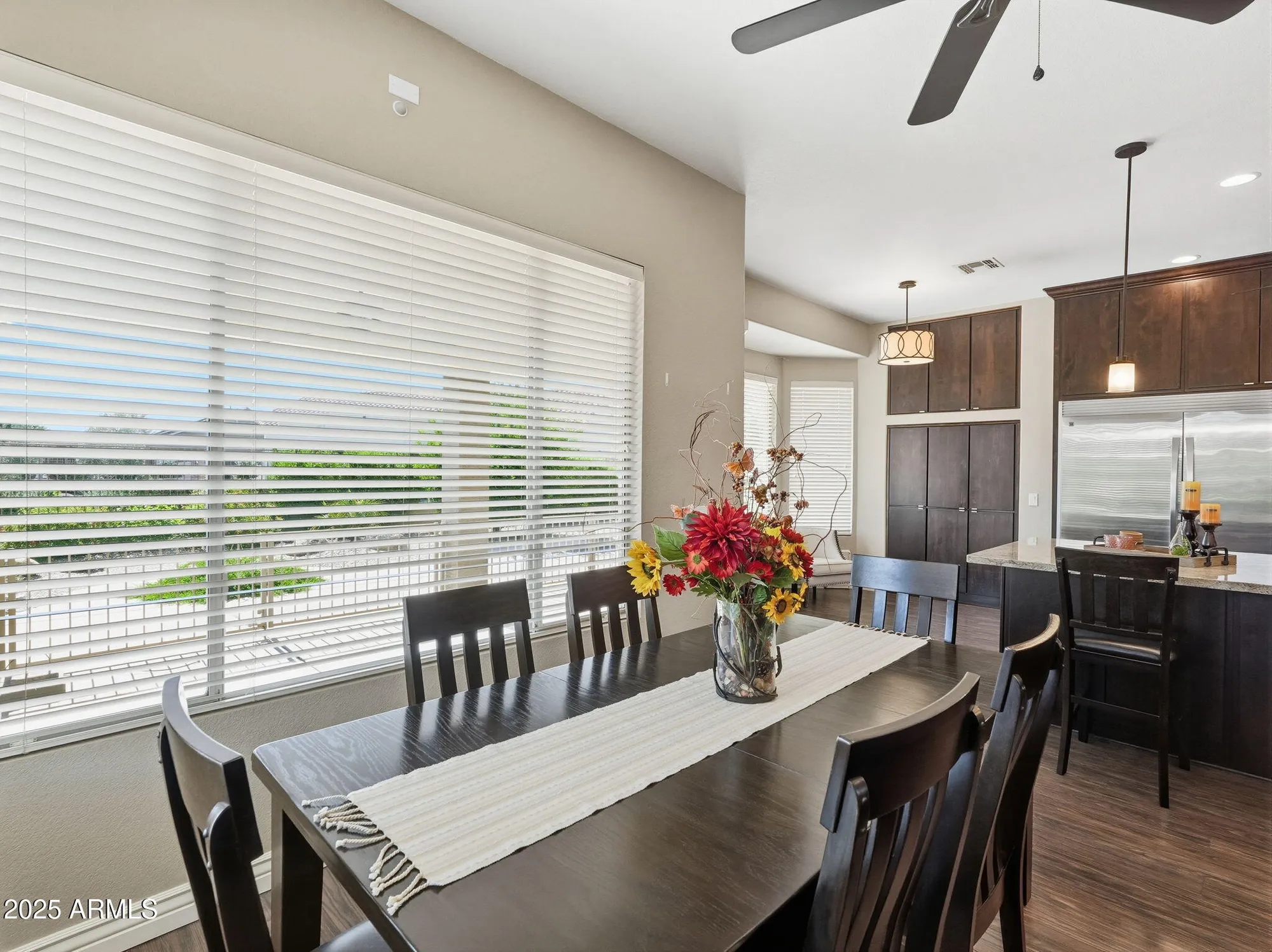 Property Slideshow image 7 of 33 | 4745 e nightingale ln, Gilbert, AZ, 85298