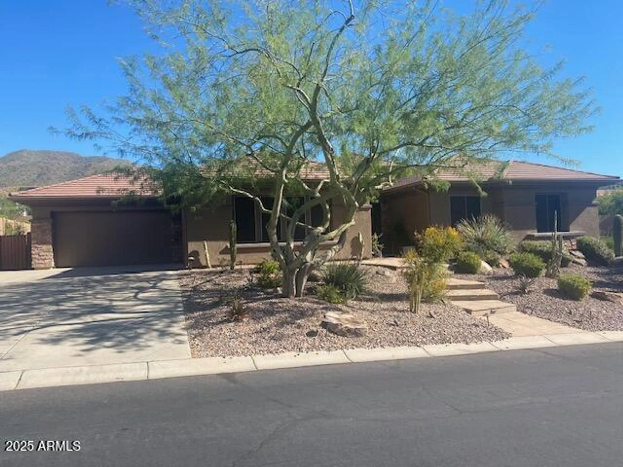 Property Slideshow image 2 of 98 | 2514 w pumpkin ridge dr, Anthem, AZ, 85086