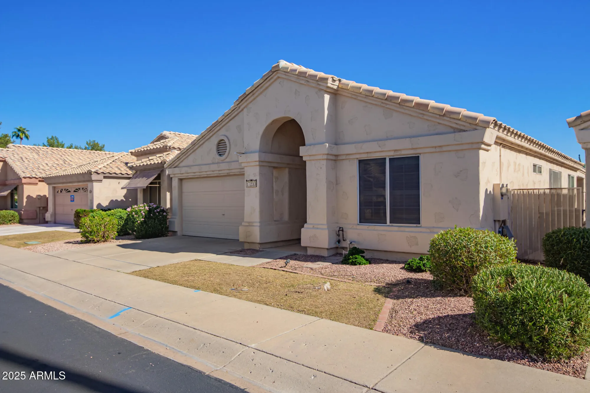 Property Slideshow image 2 of 36 | 17233 n winding trl, Surprise, AZ, 85374