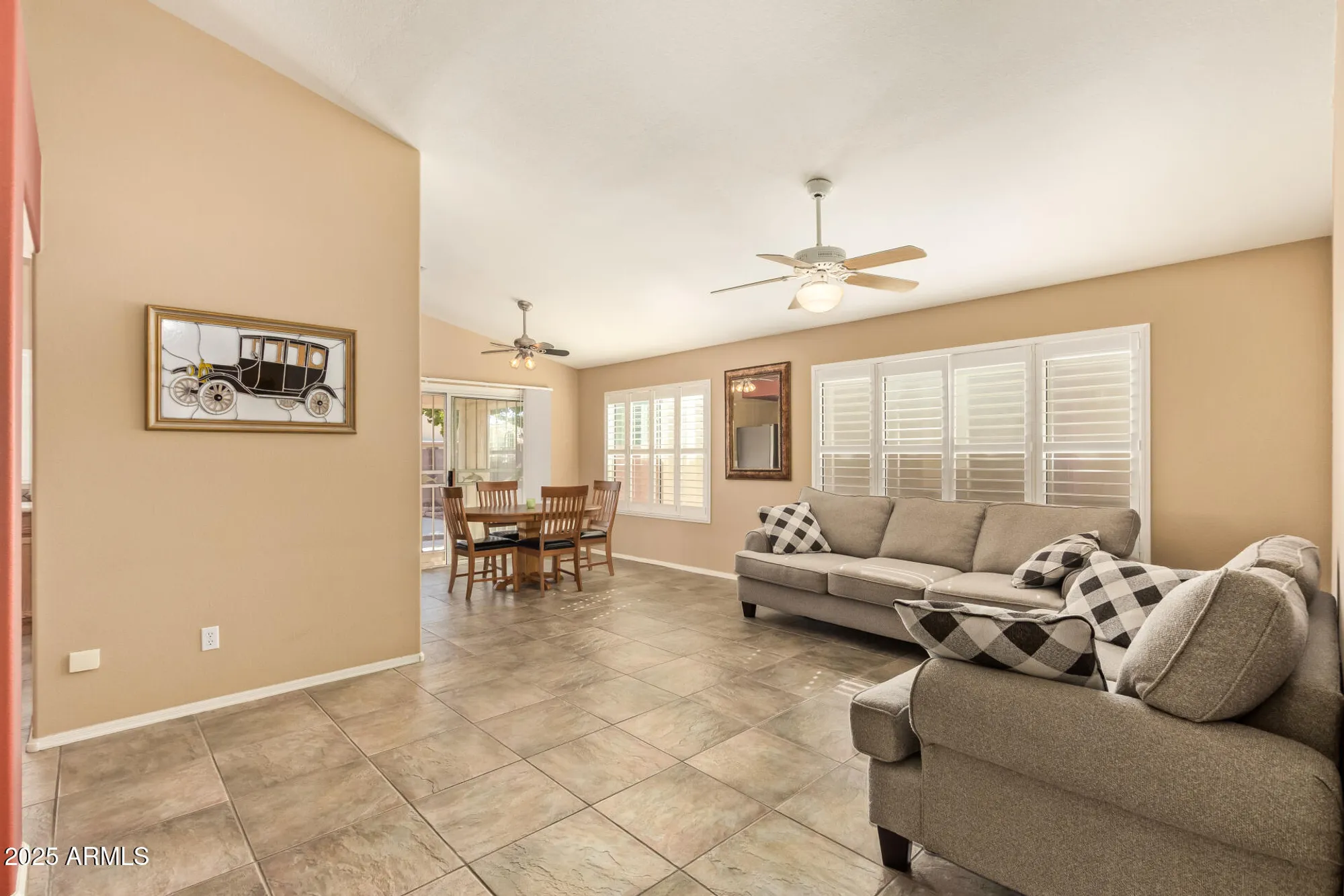 Property Slideshow image 5 of 36 | 17233 n winding trl, Surprise, AZ, 85374
