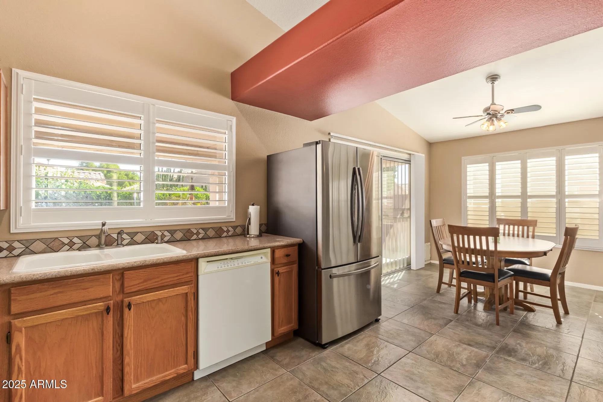 Property Slideshow image 11 of 36 | 17233 n winding trl, Surprise, AZ, 85374