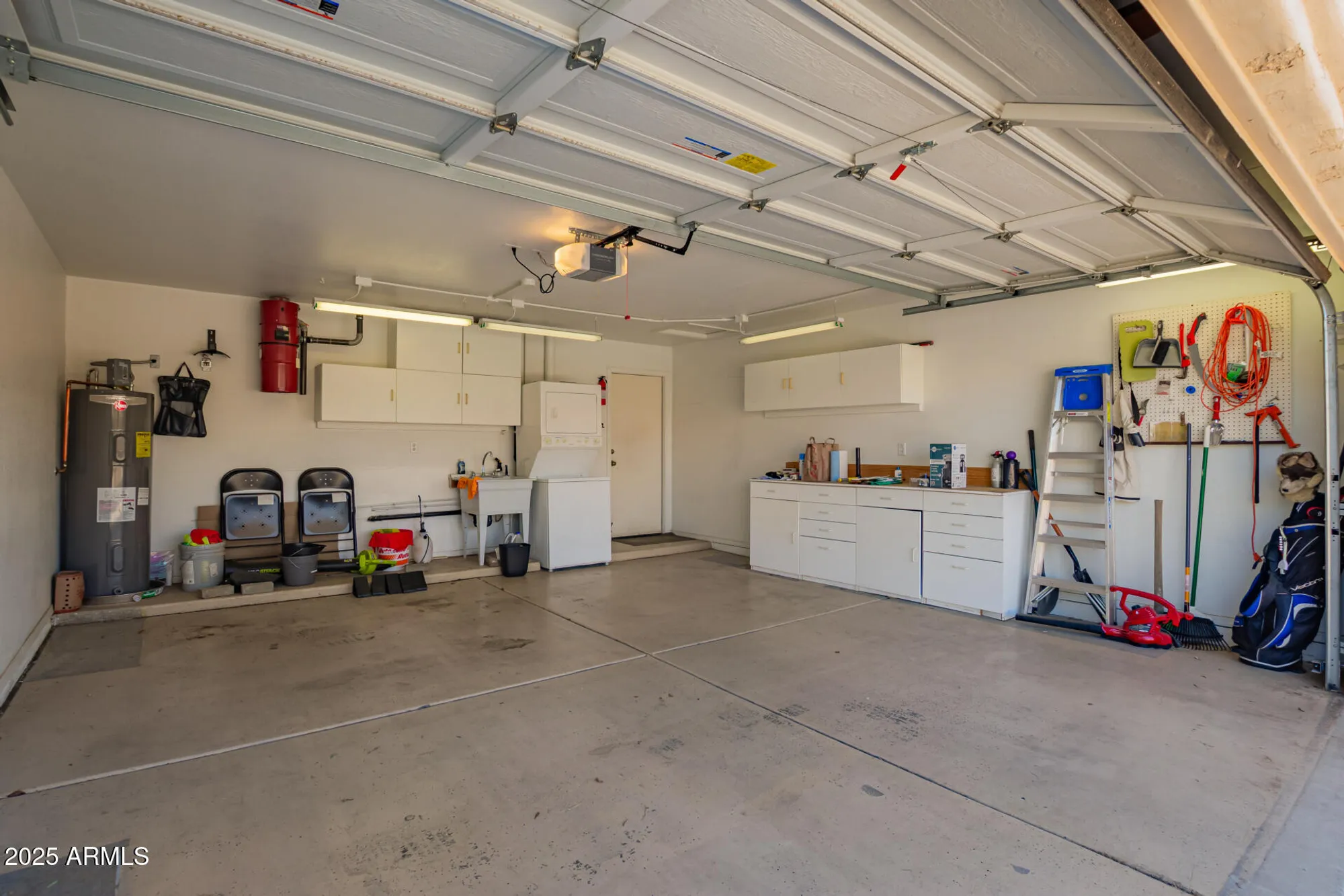 Property Slideshow image 21 of 36 | 17233 n winding trl, Surprise, AZ, 85374