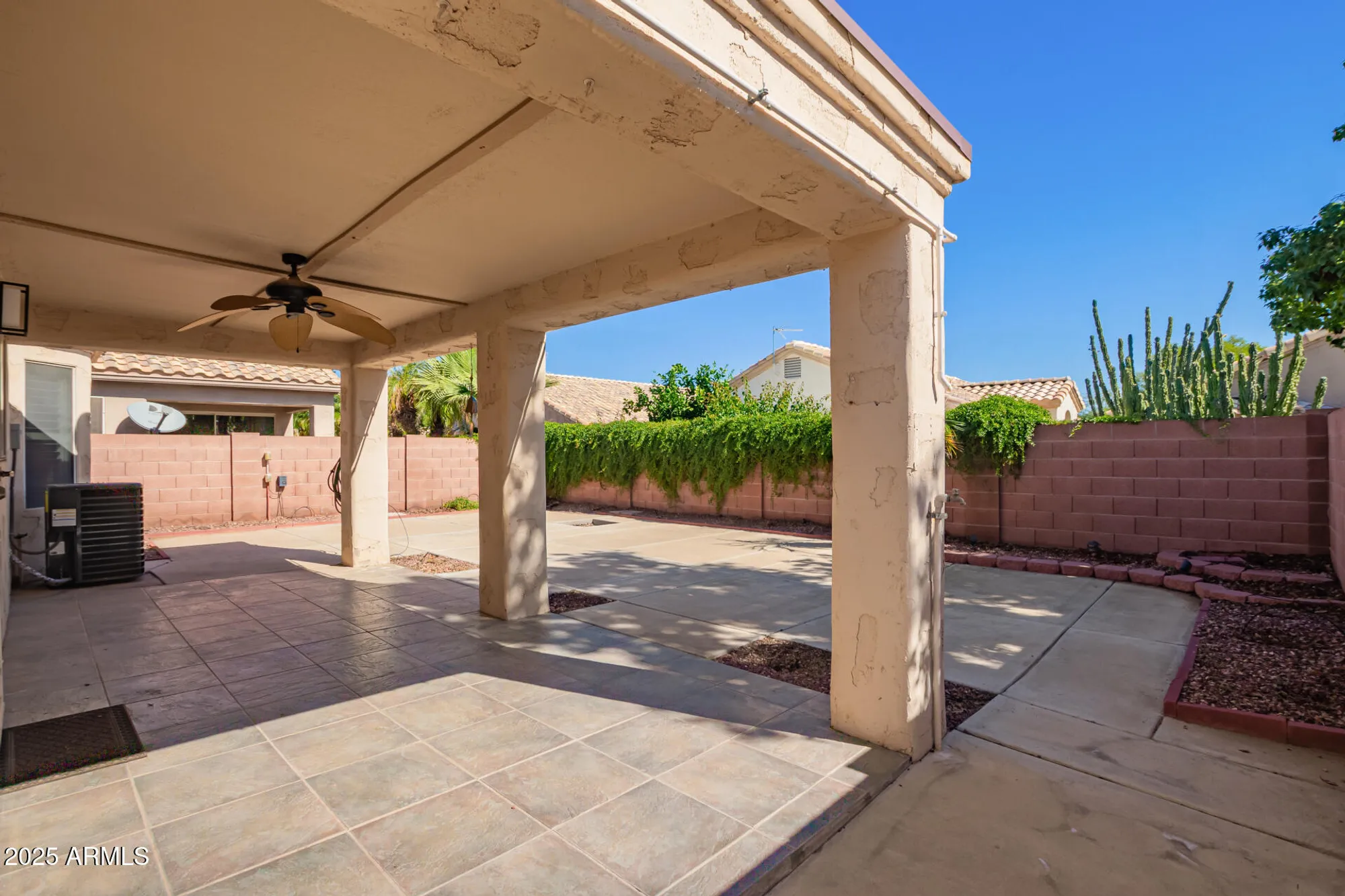 Property Slideshow image 23 of 36 | 17233 n winding trl, Surprise, AZ, 85374