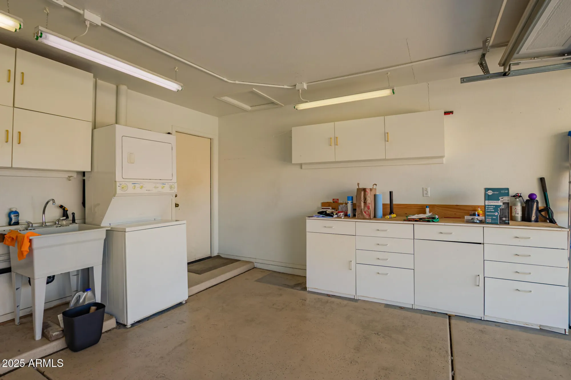 Property Slideshow image 22 of 36 | 17233 n winding trl, Surprise, AZ, 85374