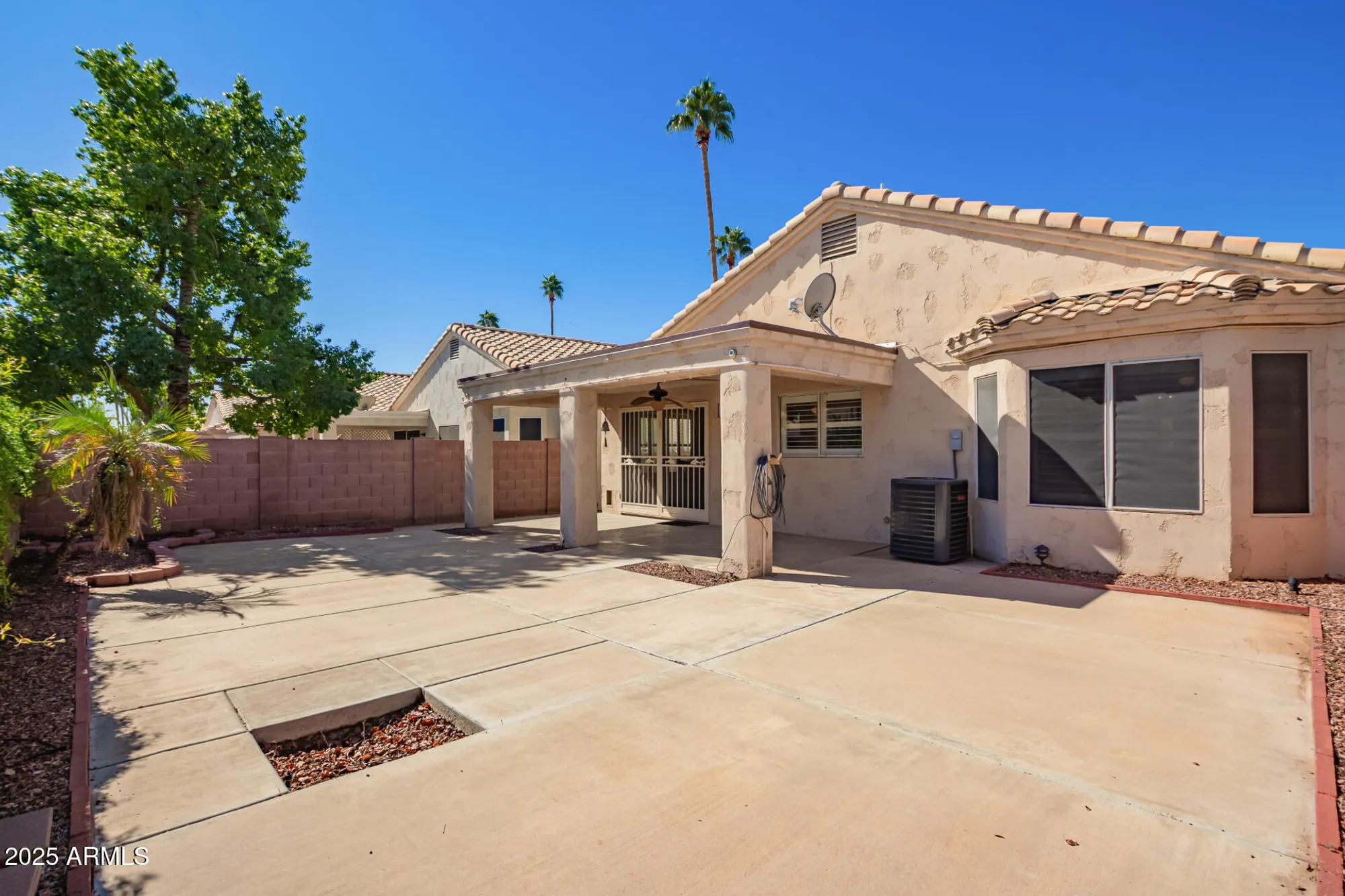 Property Slideshow image 25 of 36 | 17233 n winding trl, Surprise, AZ, 85374