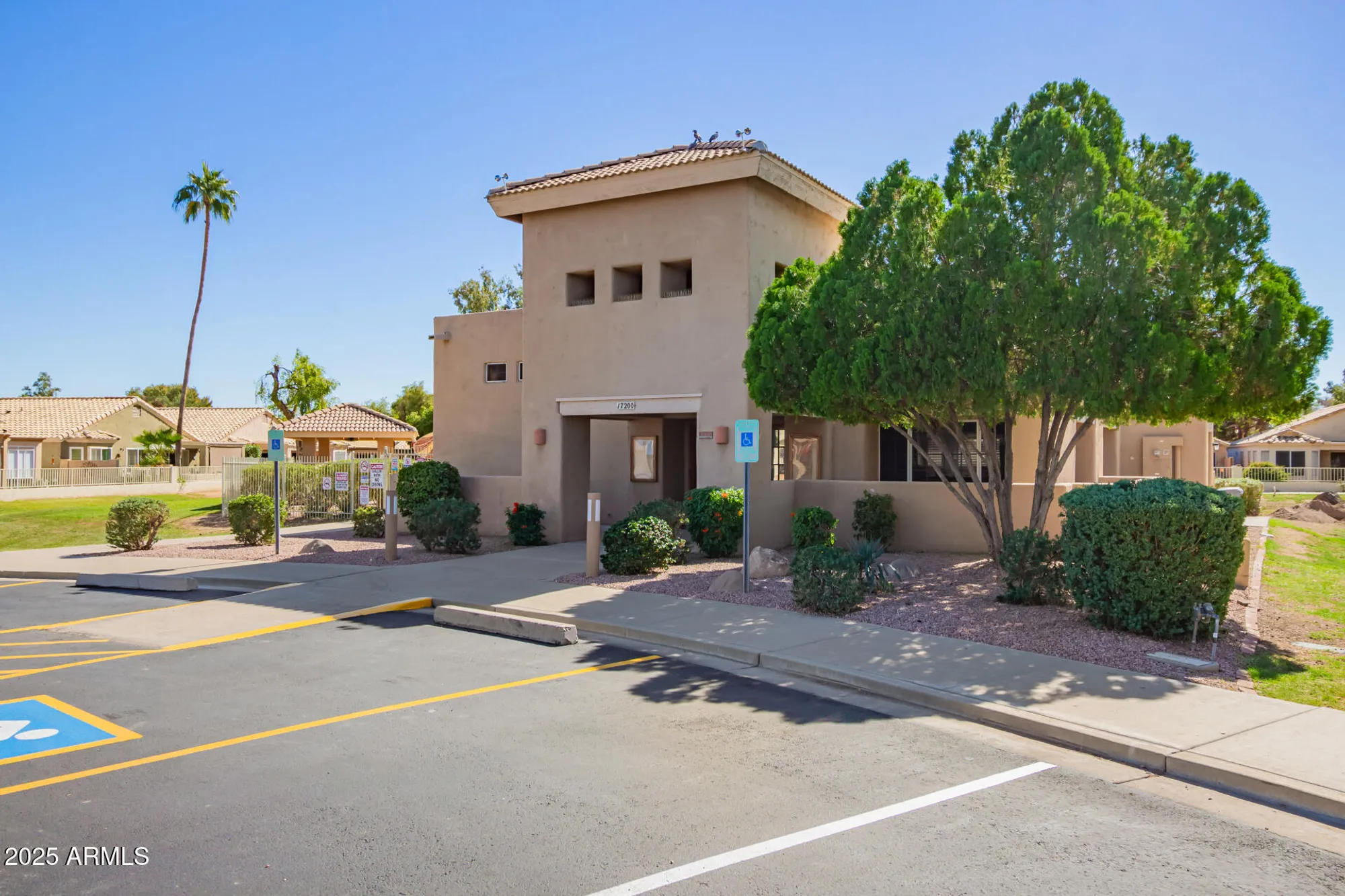 Property Slideshow image 30 of 36 | 17233 n winding trl, Surprise, AZ, 85374