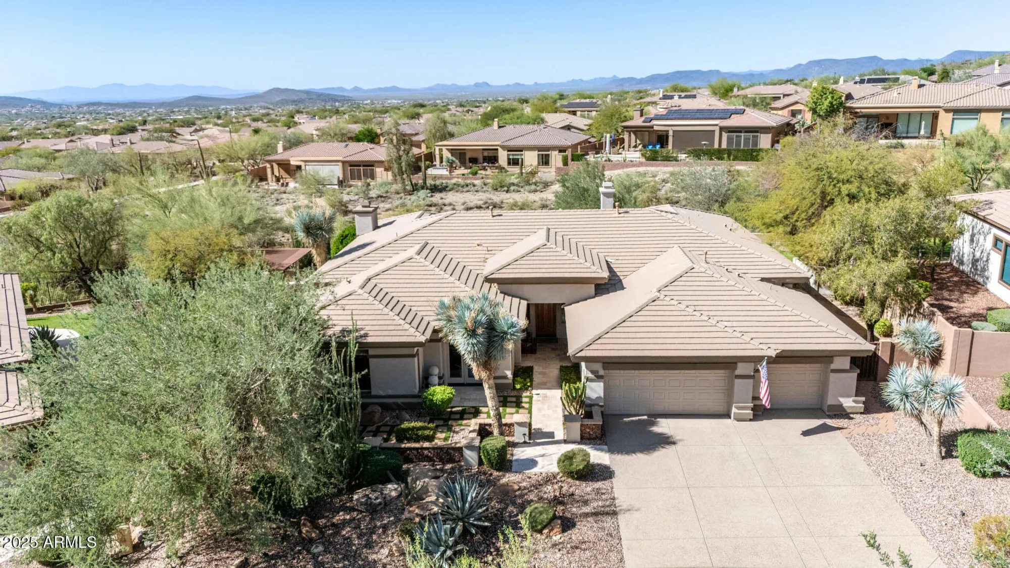 Property Slideshow image 3 of 108 | 41925 n back creek ct, Anthem, AZ, 85086