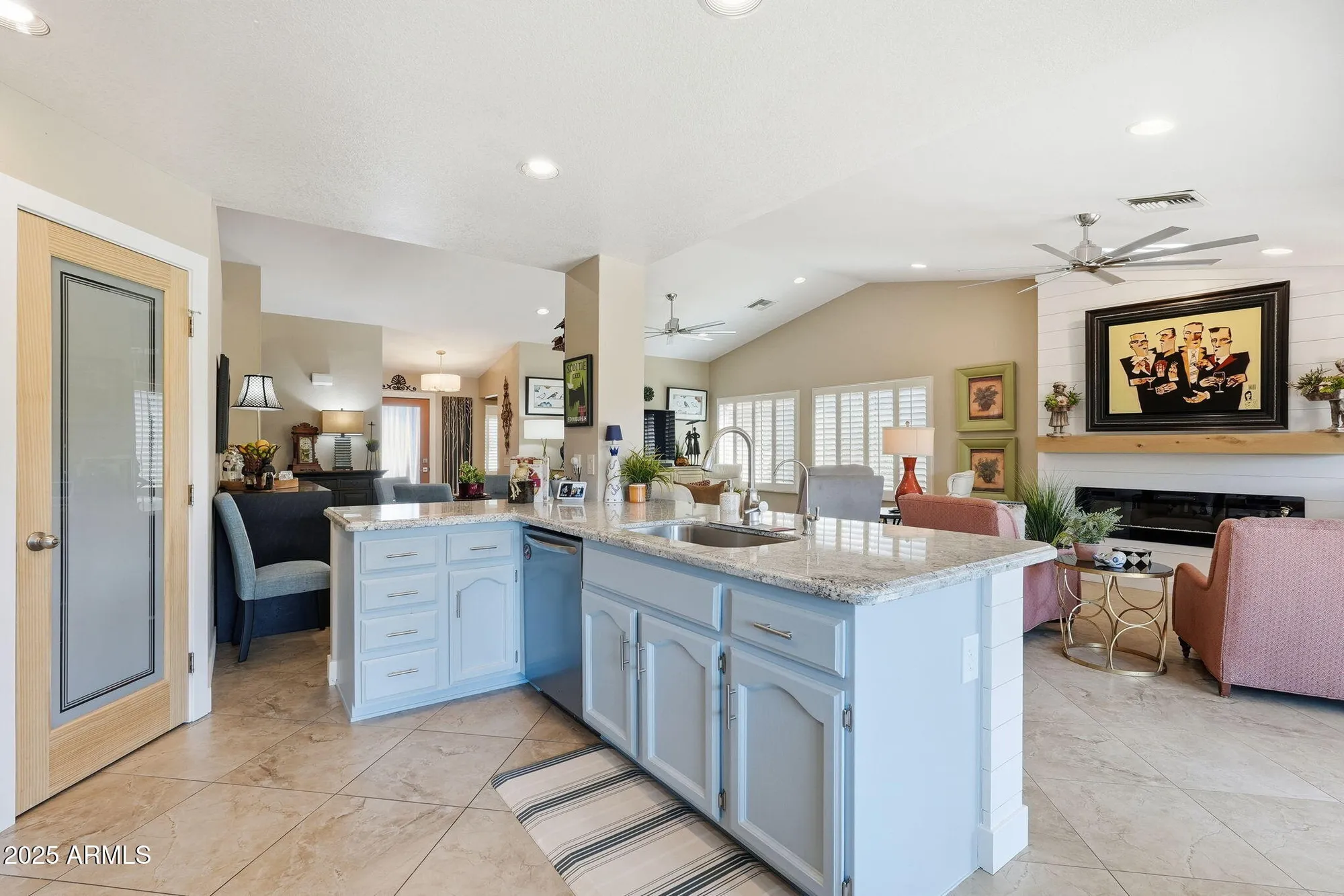 Property Slideshow image 11 of 33 | 10545 e champagne dr, Sun Lakes, AZ, 85248