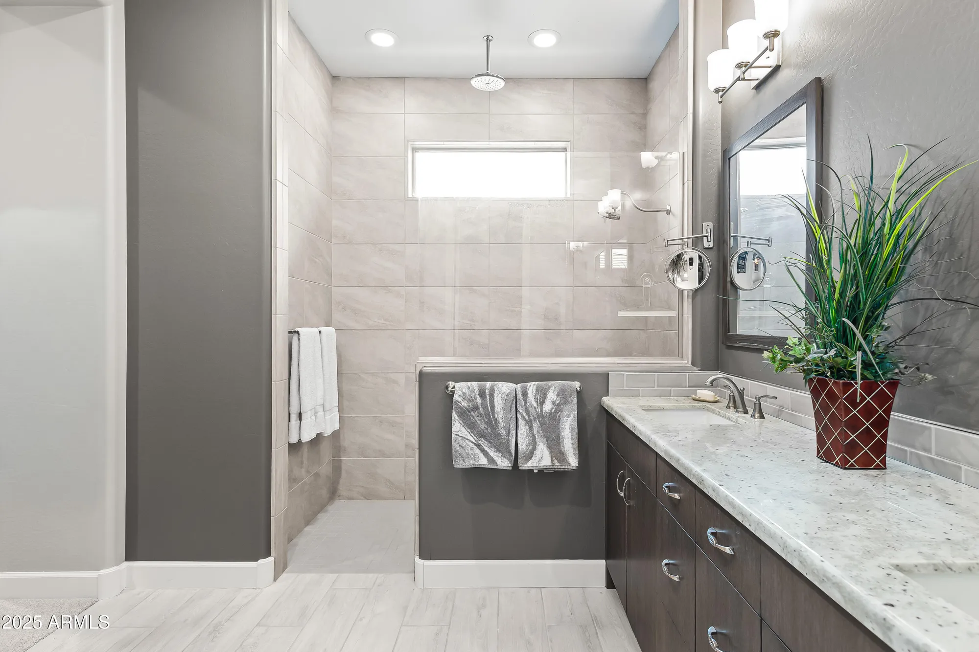 Property Slideshow image 12 of 43 | 20737 w georgia ave, Buckeye, AZ, 85396