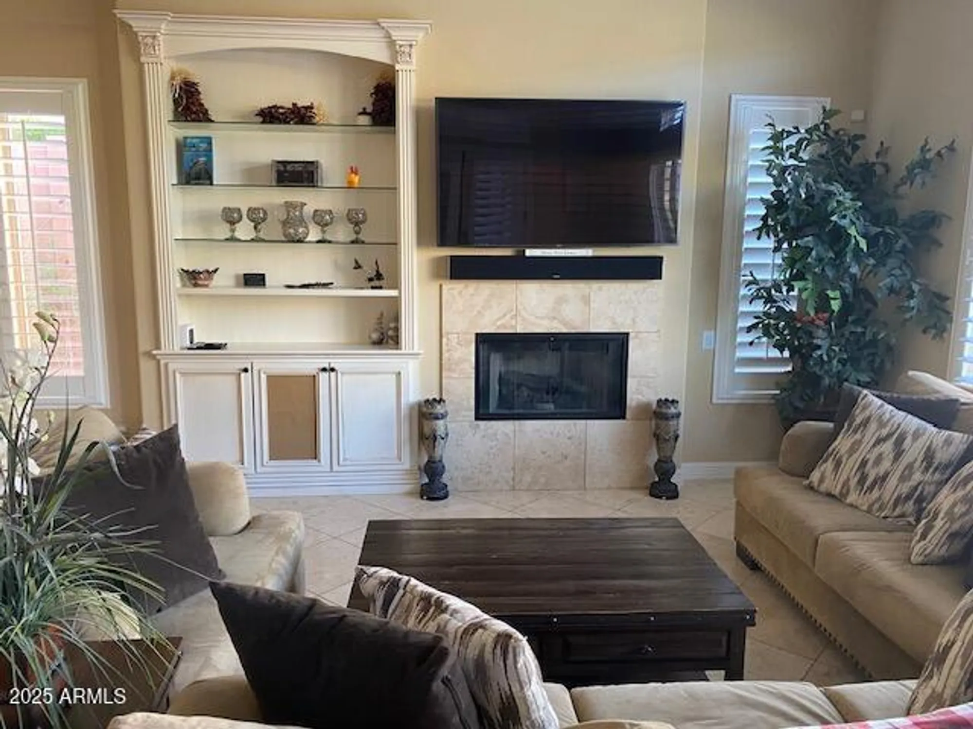 Property Slideshow image 39 of 98 | 2514 w pumpkin ridge dr, Anthem, AZ, 85086