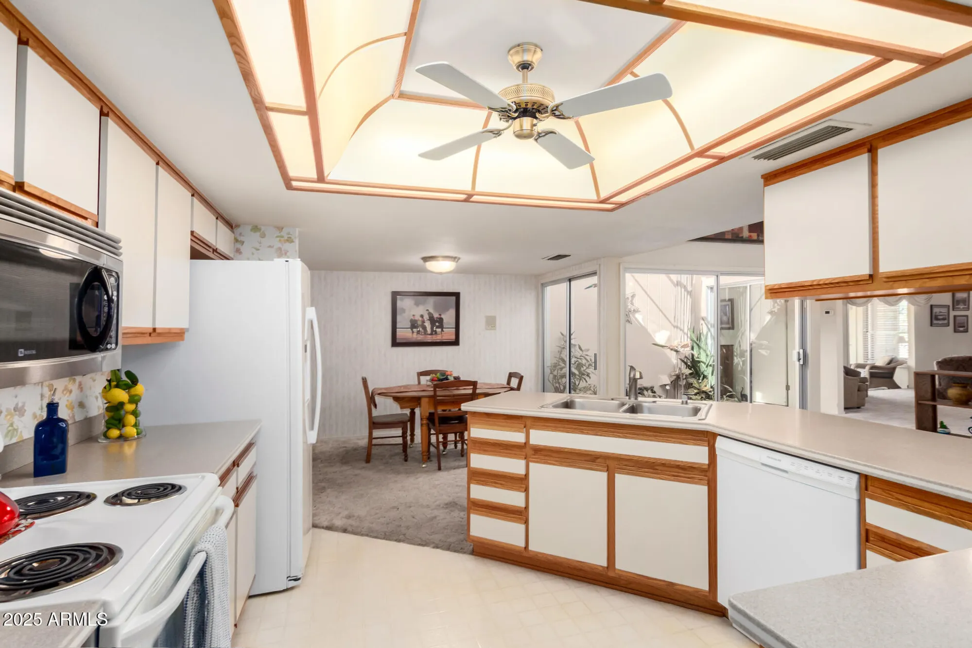 Property Slideshow image 15 of 28 | 26206 s cedarcrest dr, Sun Lakes, AZ, 85248