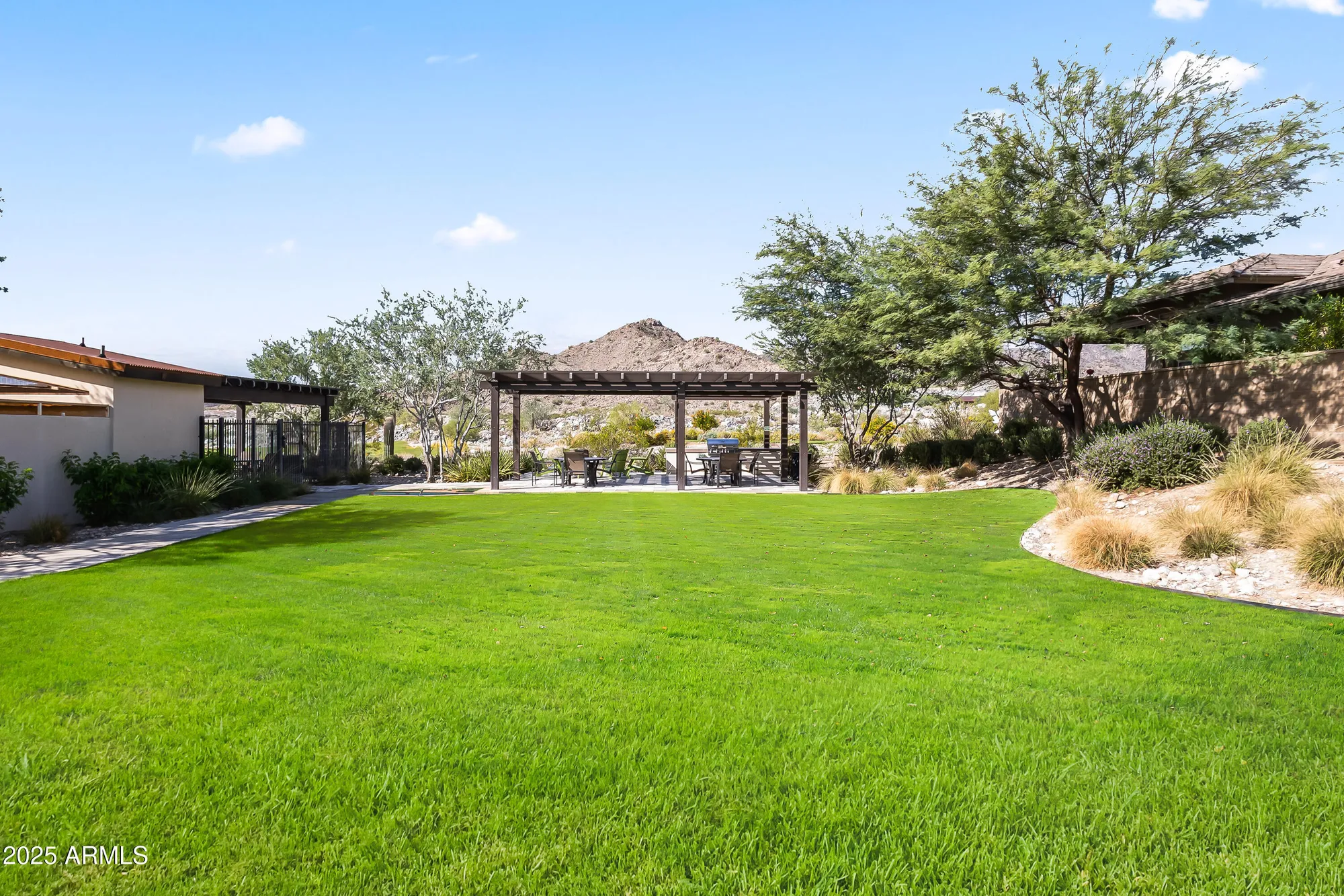 Property Slideshow image 23 of 43 | 20737 w georgia ave, Buckeye, AZ, 85396