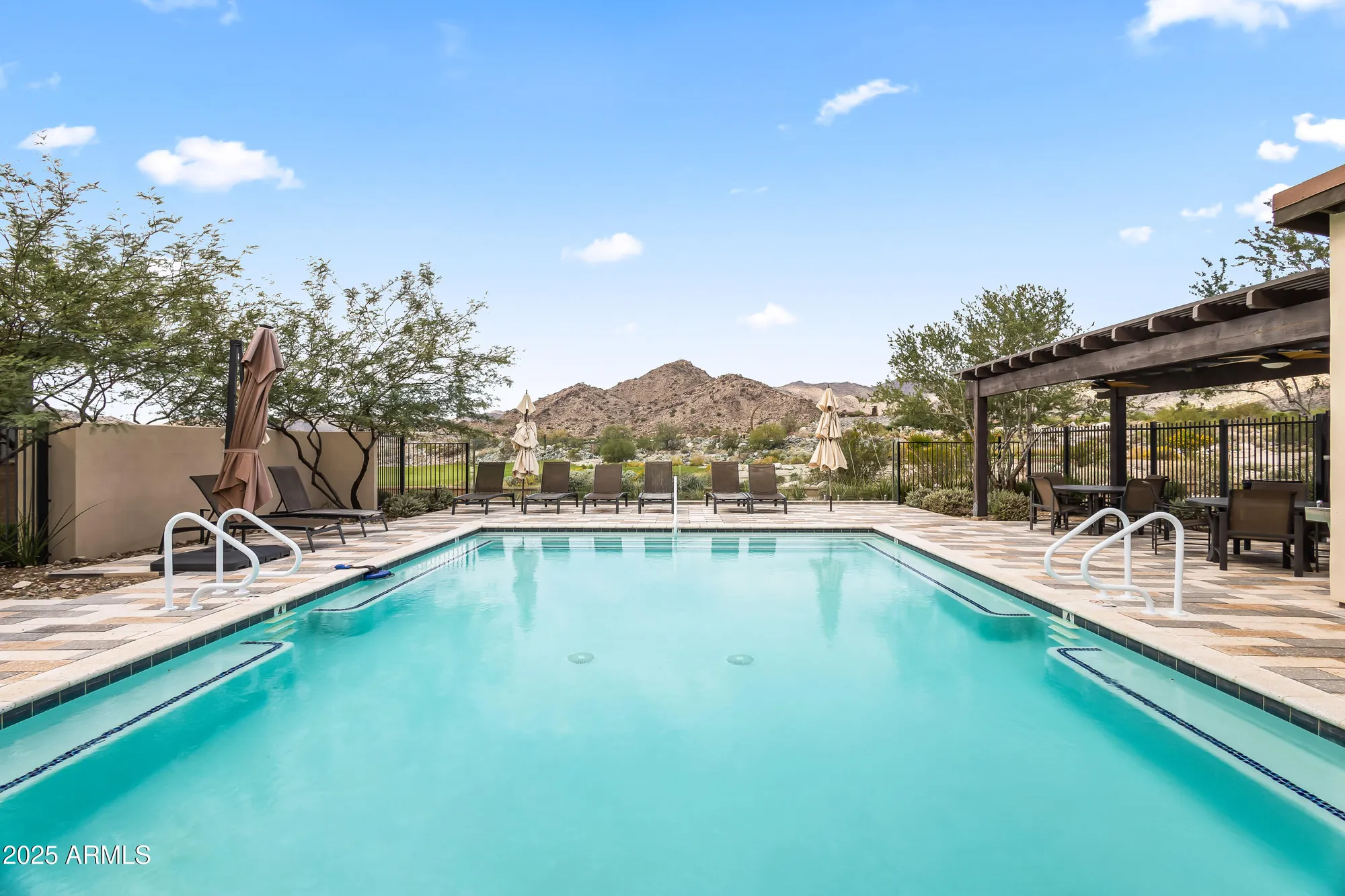 Property Slideshow image 18 of 43 | 20737 w georgia ave, Buckeye, AZ, 85396