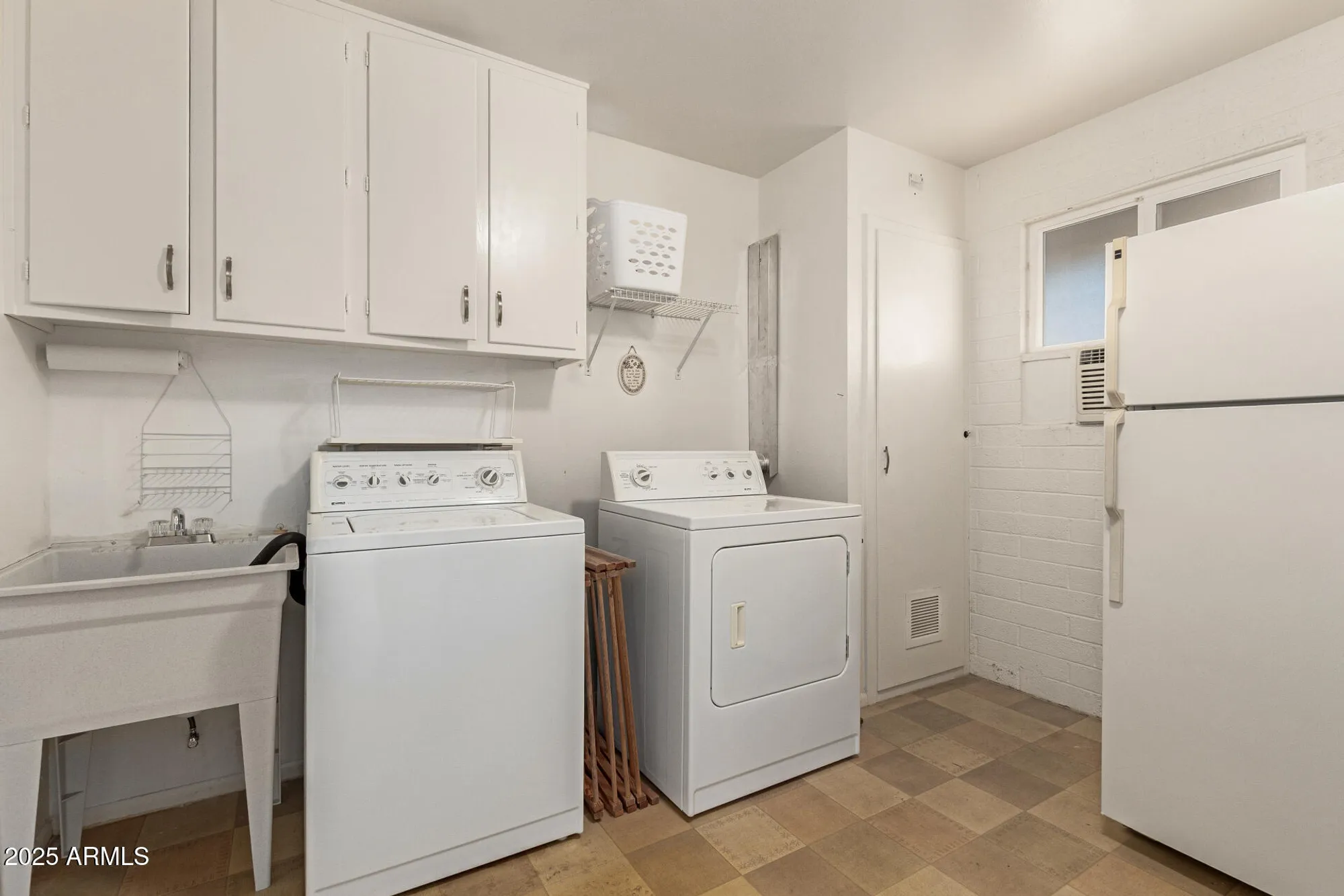 Property Slideshow image 23 of 34 | 10743 w clair dr, Sun City, AZ, 85351