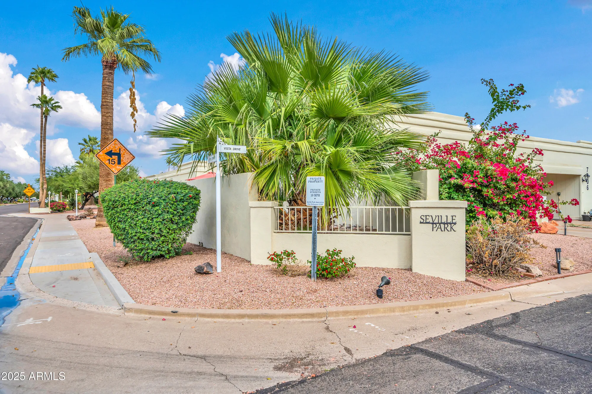 Property Slideshow image 4 of 45 | 7817 e sage dr, Scottsdale, AZ, 85250