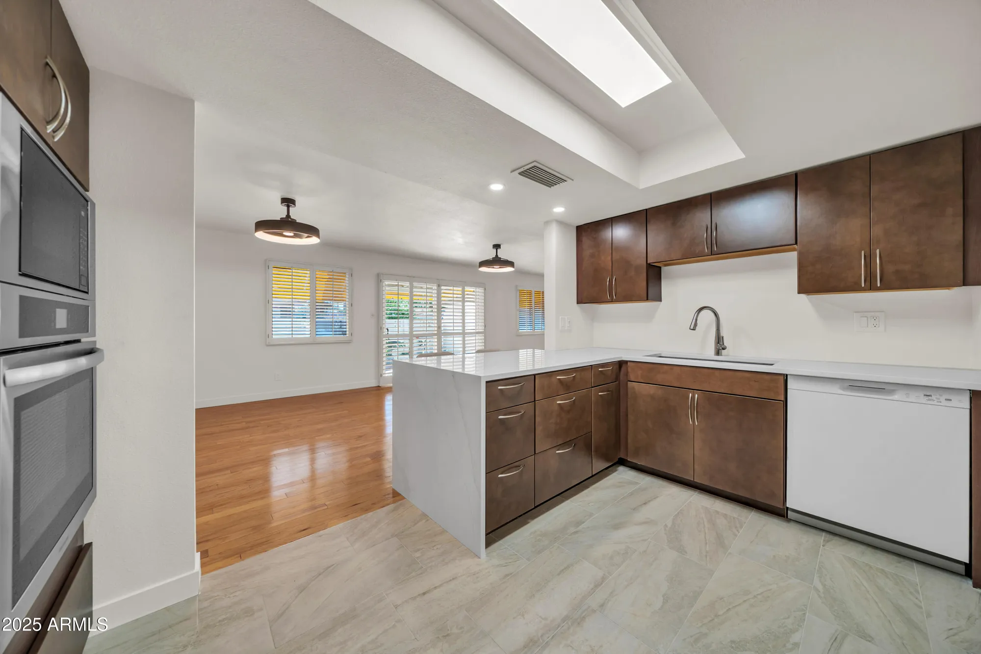 Property Slideshow image 9 of 45 | 7817 e sage dr, Scottsdale, AZ, 85250