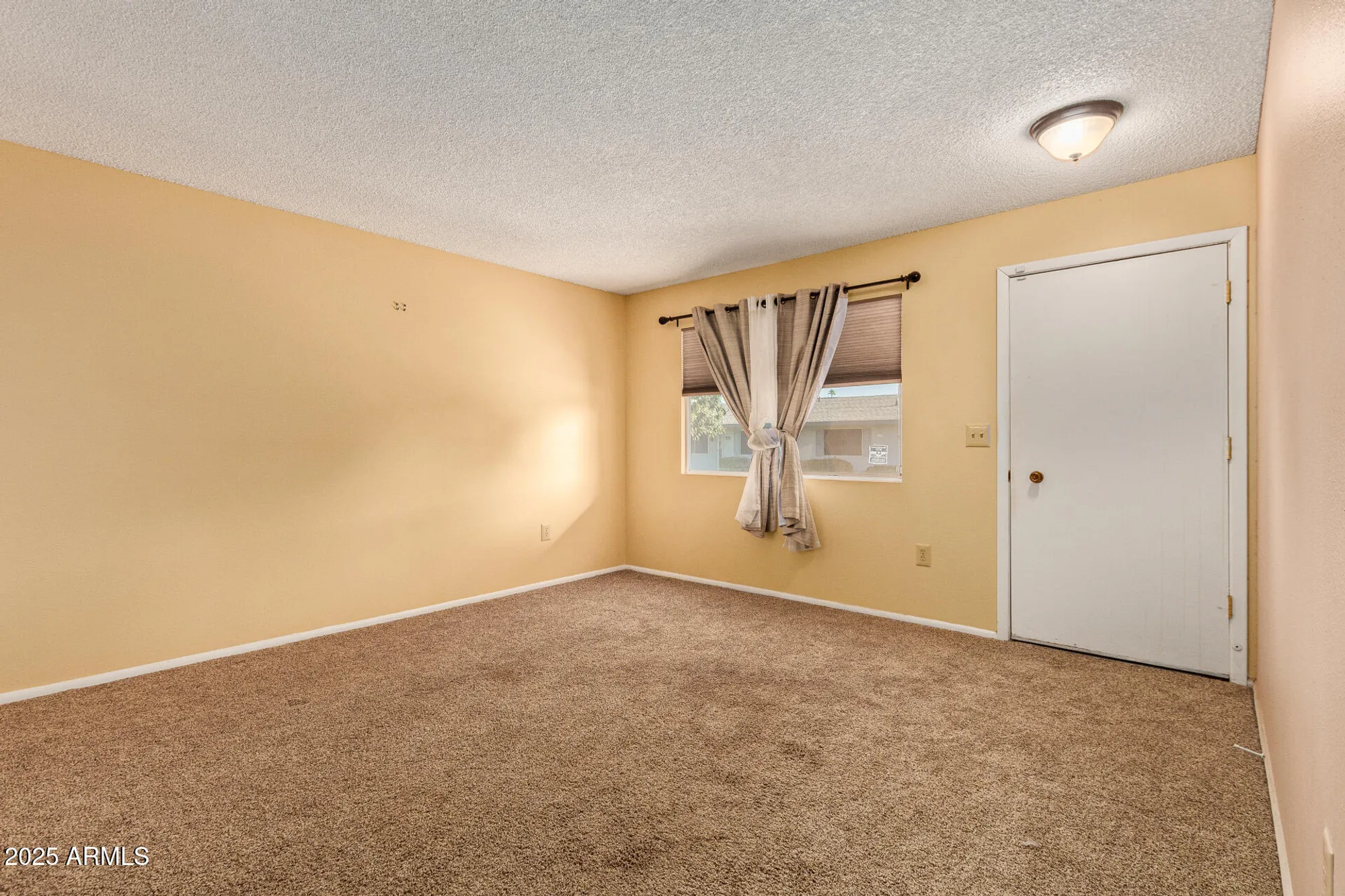 Property Slideshow image 10 of 28 | 13822 n newcastle dr, Sun City, AZ, 85351