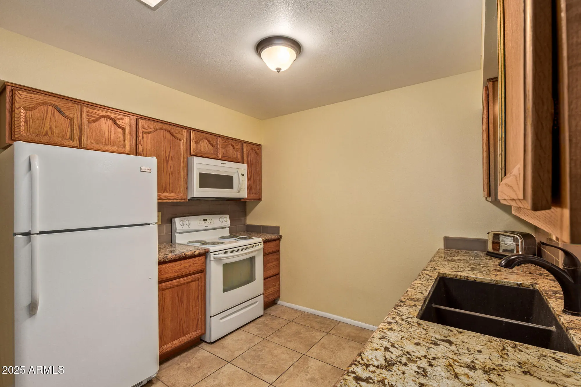 Property Slideshow image 17 of 28 | 13822 n newcastle dr, Sun City, AZ, 85351