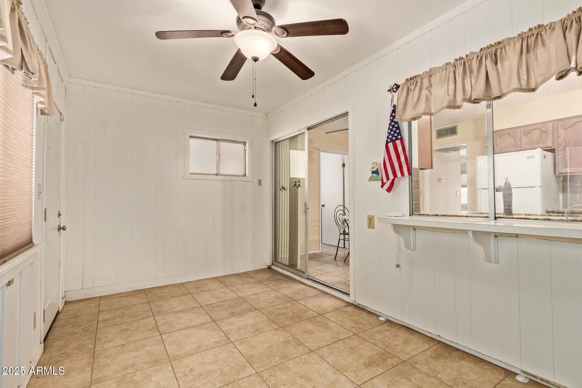 Property Slideshow image 4 of 28 | 13822 n newcastle dr, Sun City, AZ, 85351