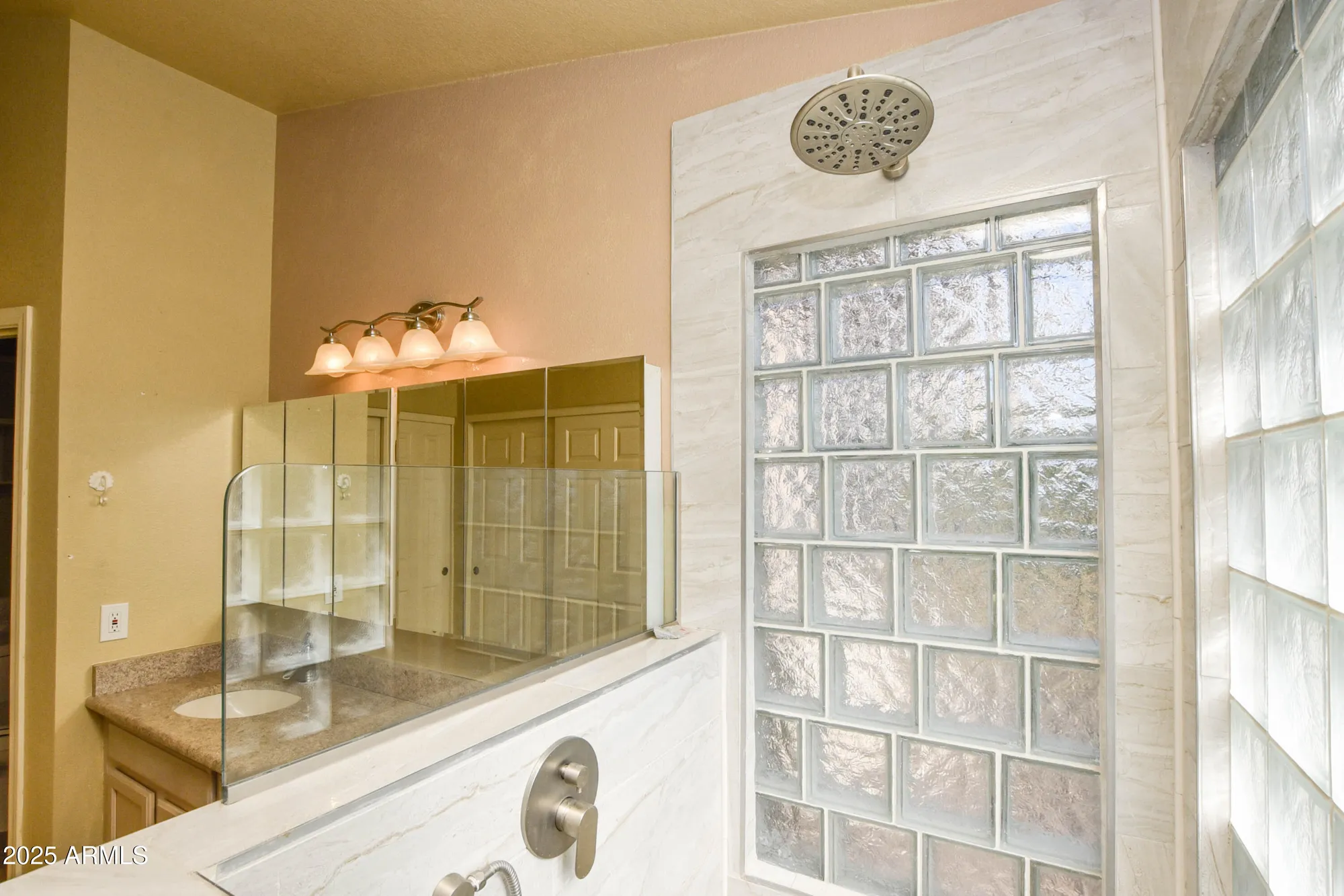 Property Slideshow image 16 of 29 | 8211 e sonoran way, Gold Canyon, AZ, 85118