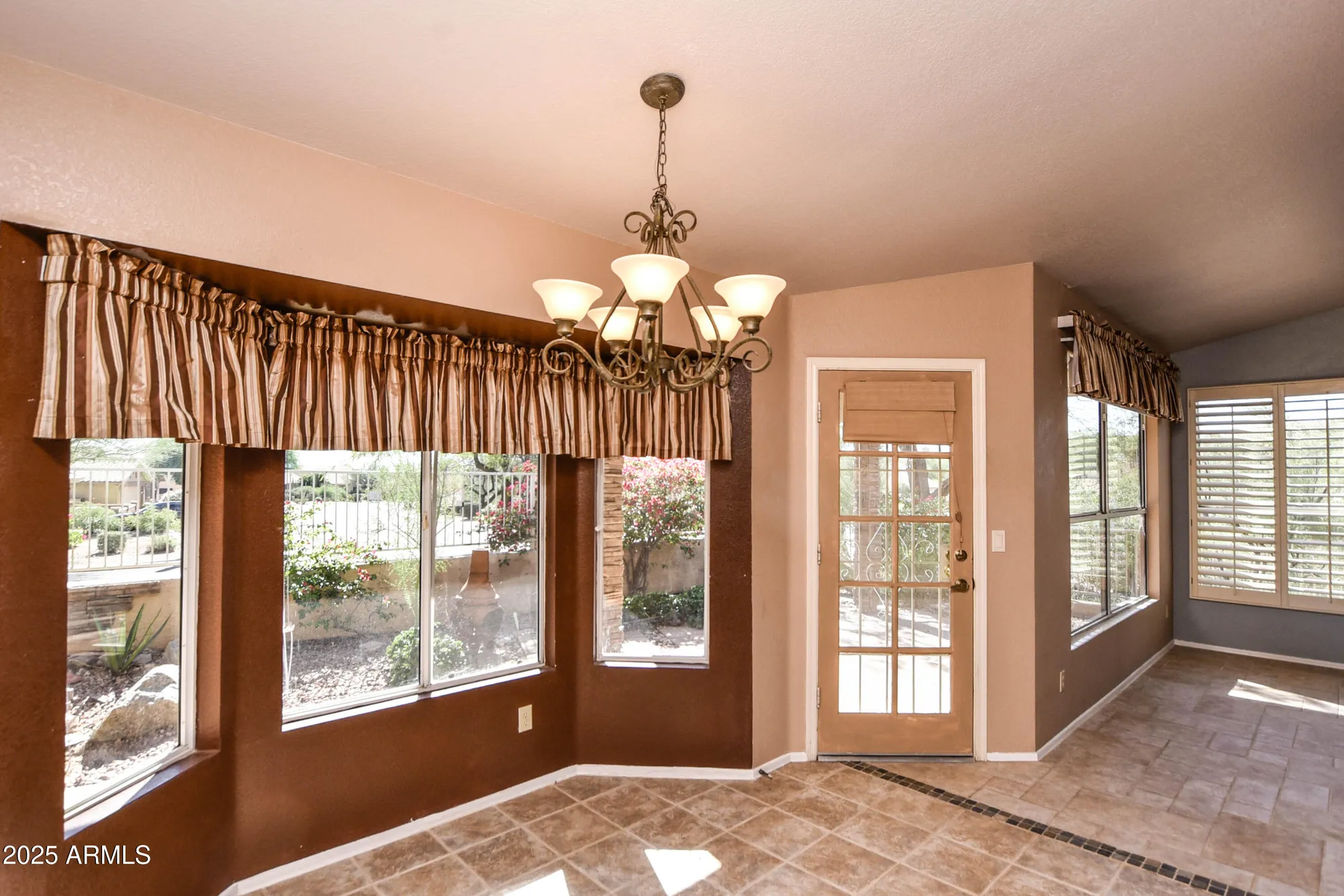 Property Slideshow image 12 of 29 | 8211 e sonoran way, Gold Canyon, AZ, 85118