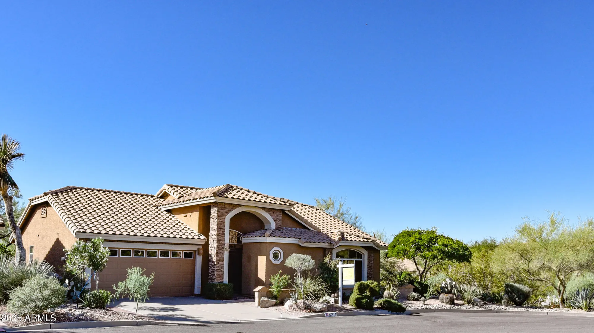Property Slideshow image 1 of 29 | 8211 e sonoran way, Gold Canyon, AZ, 85118