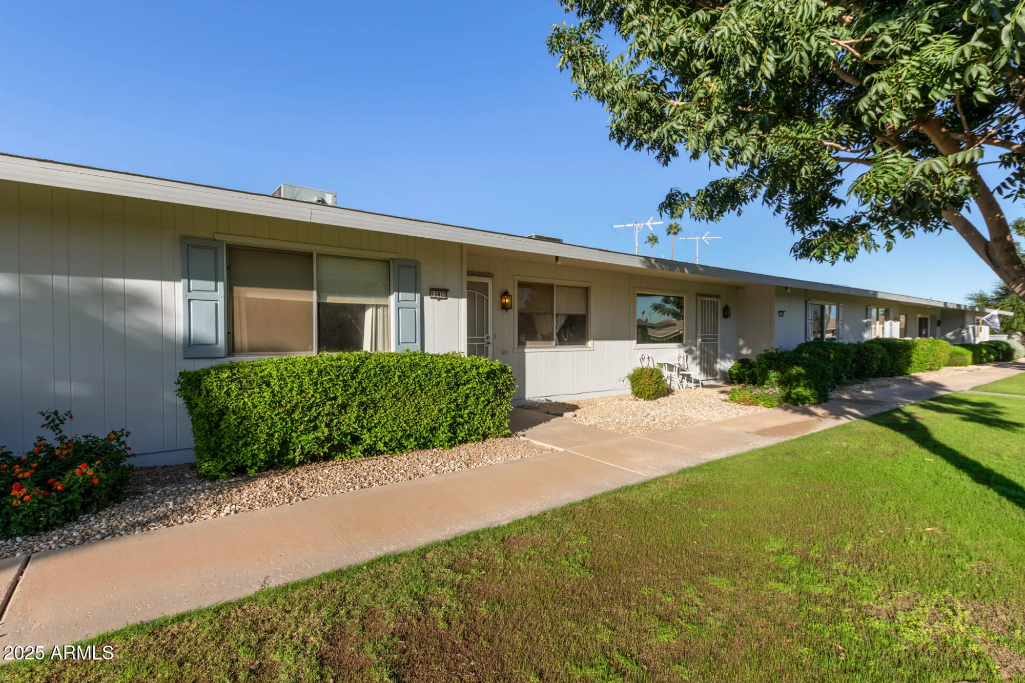 Property Slideshow image 1 of 28 | 13822 n newcastle dr, Sun City, AZ, 85351