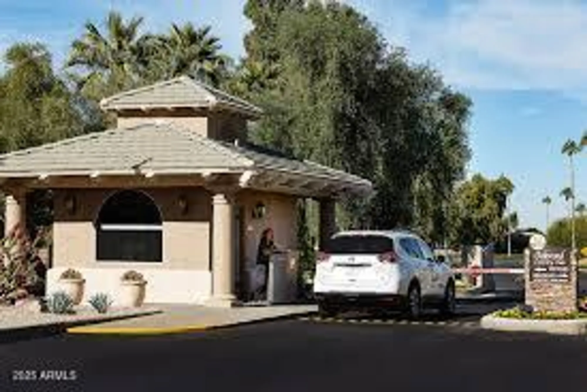 Property Slideshow image 34 of 40 | 10545 e champagne dr, Sun Lakes, AZ, 85248